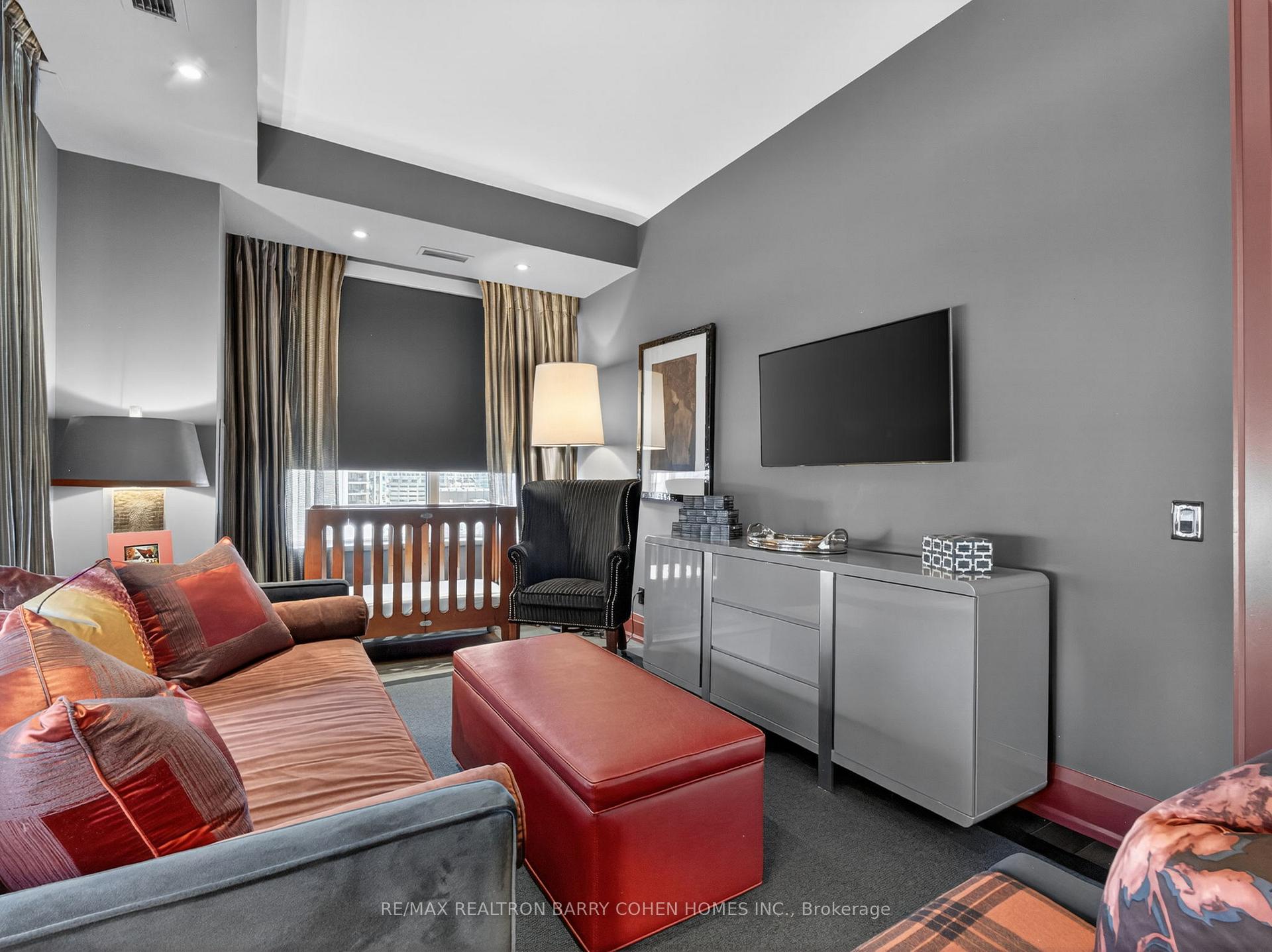 Photo 19 of Unit 1202, 88 Davenport Road, Toronto, The Annex — HOMEH