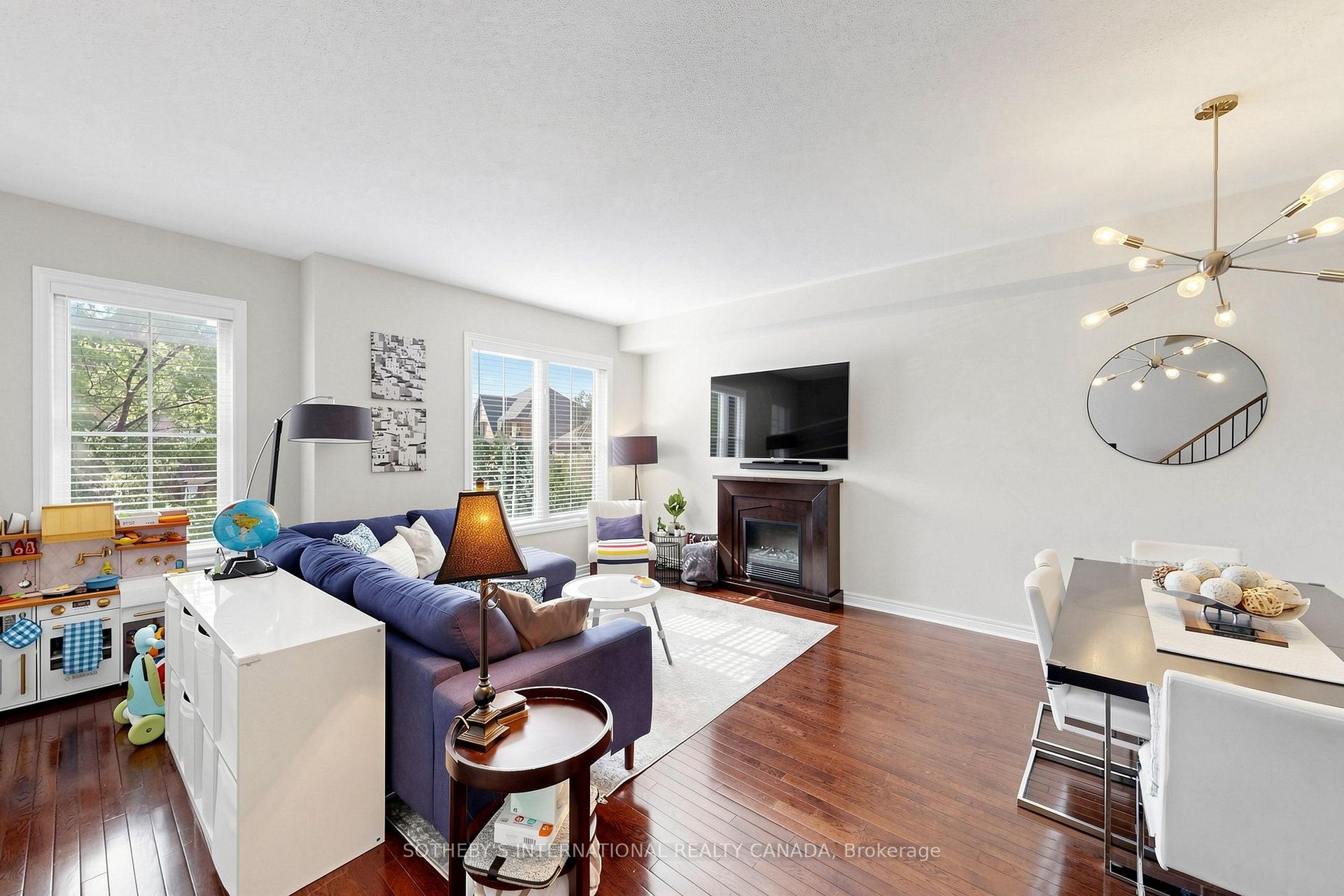 Photo 6 of 38 Cedar Lake Crescent, Brampton, Bram West — HOMEH