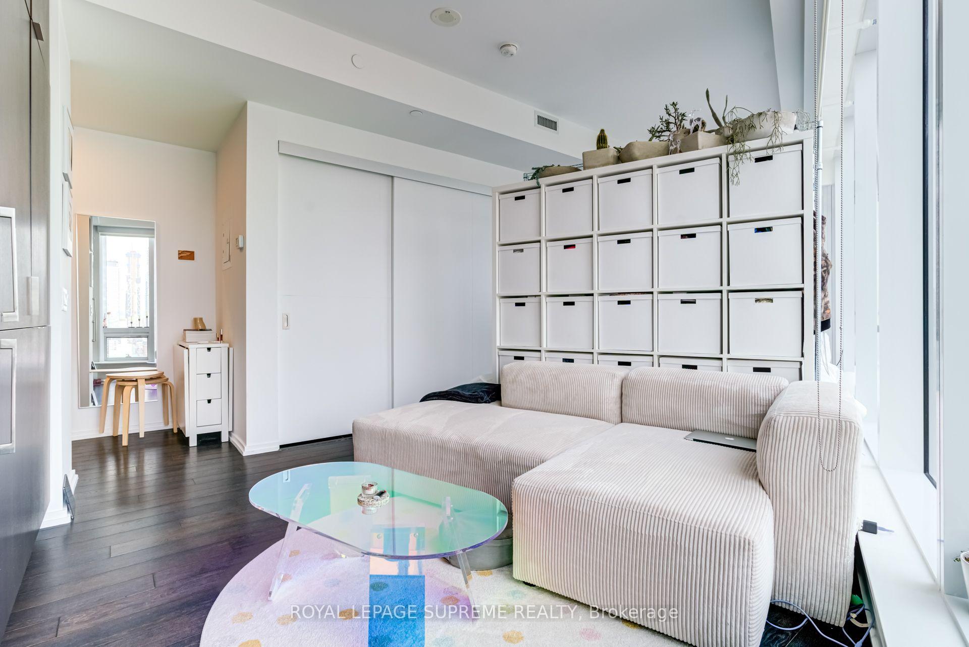 Photo 8 of Unit 2112, 197 Yonge Street, Toronto, Church-Yonge Corridor — HOMEH