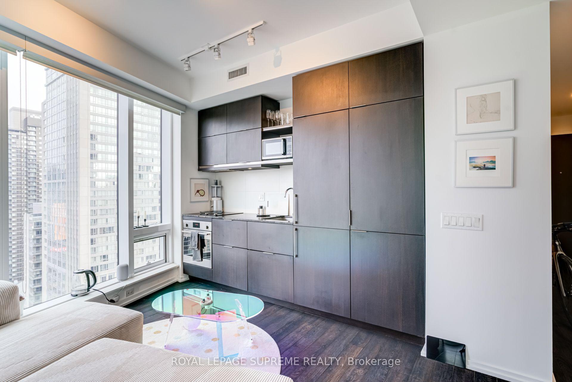 Photo 11 of Unit 2112, 197 Yonge Street, Toronto, Church-Yonge Corridor — HOMEH