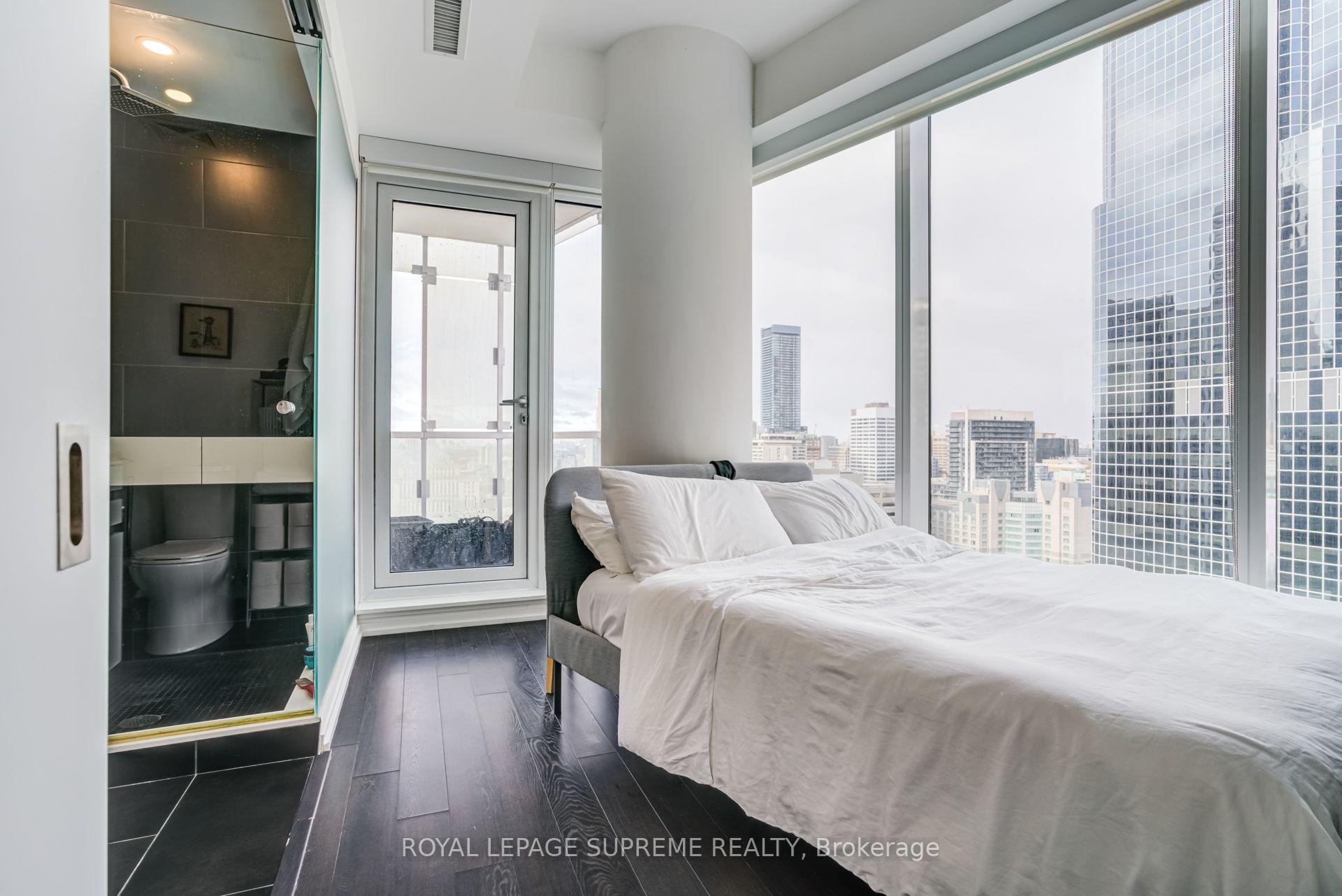 Photo 17 of Unit 2112, 197 Yonge Street, Toronto, Church-Yonge Corridor — HOMEH