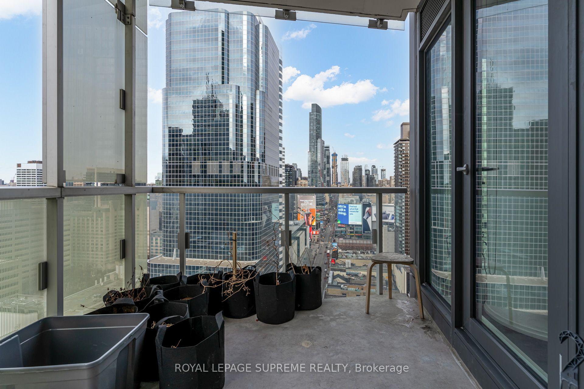 Photo 30 of Unit 2112, 197 Yonge Street, Toronto, Church-Yonge Corridor — HOMEH