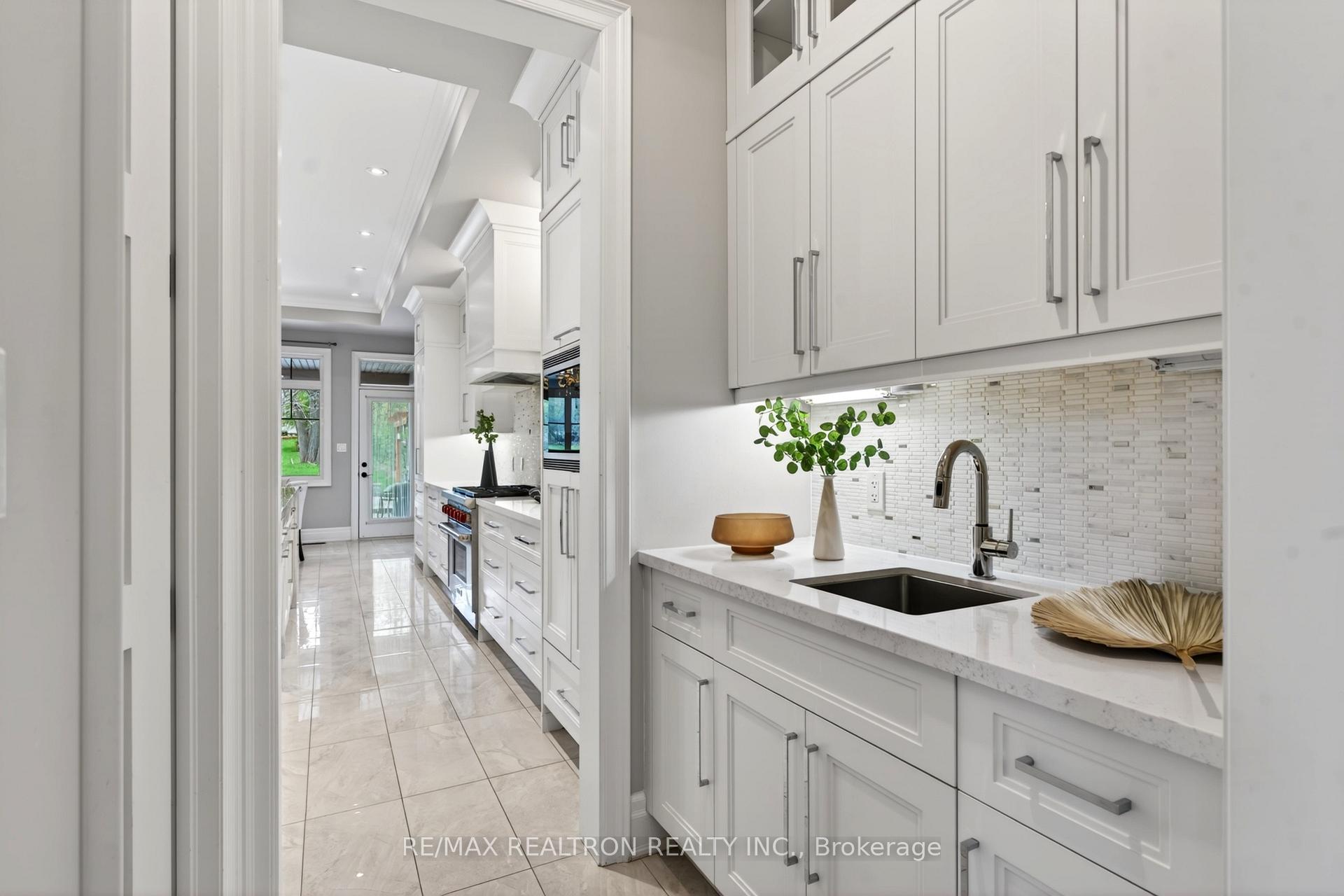 Photo 14 of 132 Pemberton Road, Richmond Hill, North Richvale — HOMEH