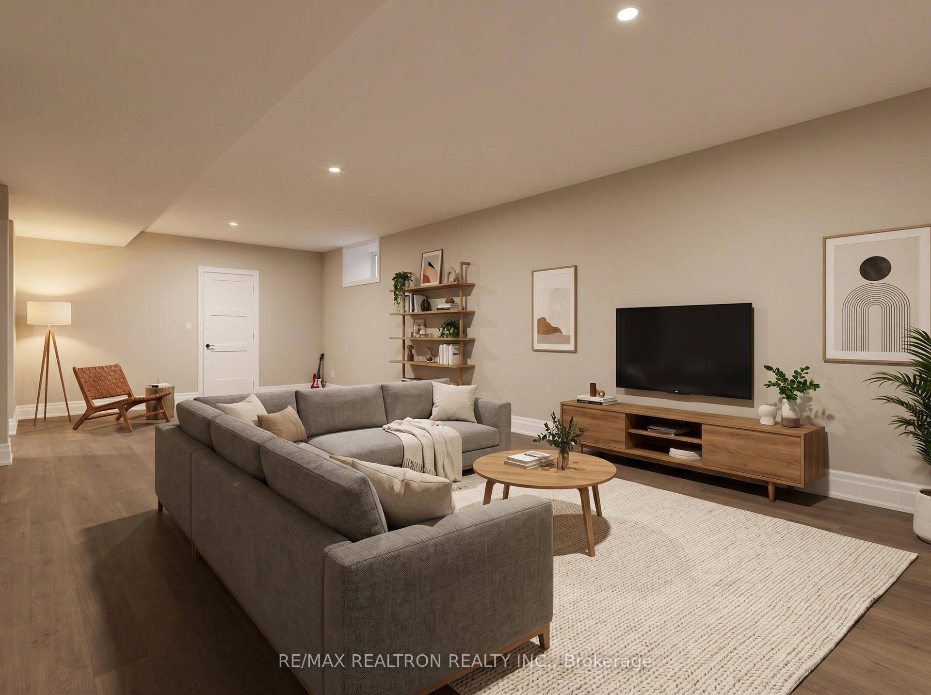Photo 37 of 132 Pemberton Road, Richmond Hill, North Richvale — HOMEH