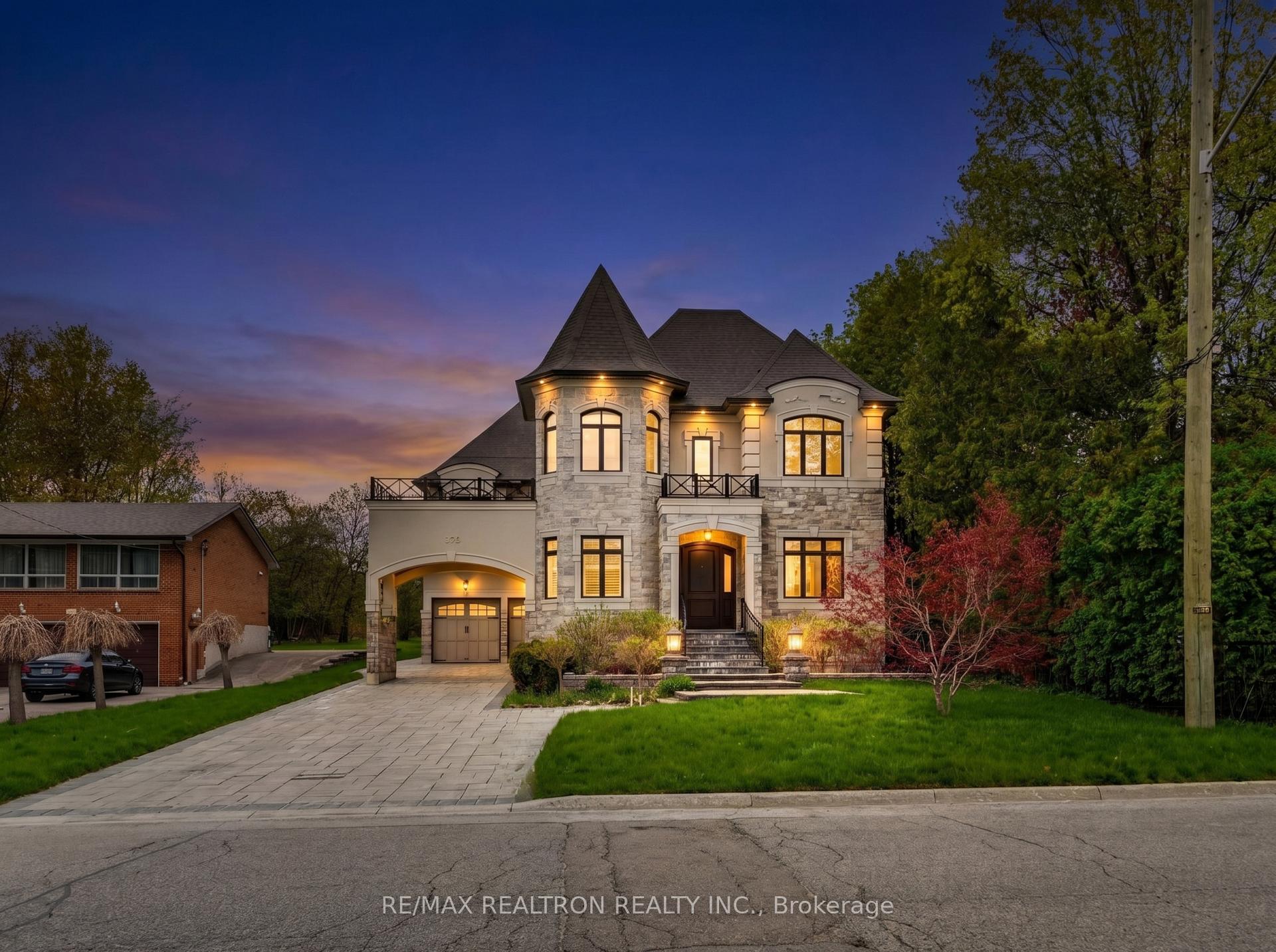 Photo 41 of 132 Pemberton Road, Richmond Hill, North Richvale — HOMEH