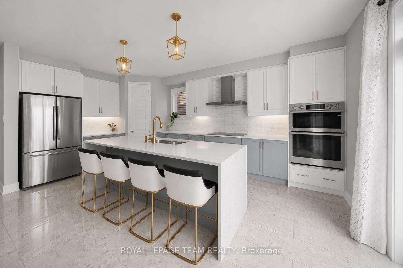 Photo 12 of 2413 Watercolours Way, Ottawa, Barrhaven - Half Moon Bay — HOMEH