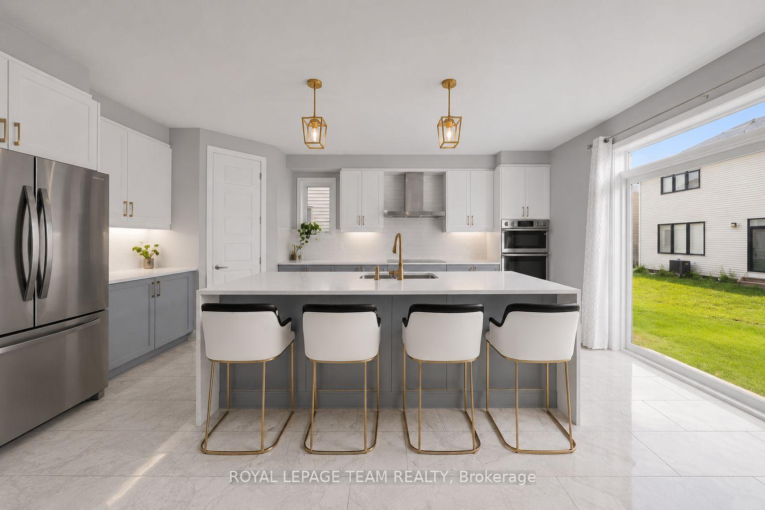 Photo 16 of 2413 Watercolours Way, Ottawa, Barrhaven - Half Moon Bay — HOMEH