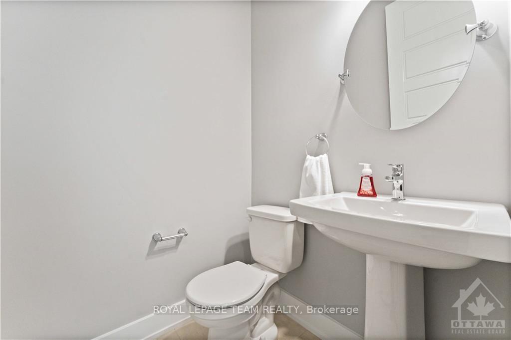 Photo 21 of 2413 Watercolours Way, Ottawa, Barrhaven - Half Moon Bay — HOMEH