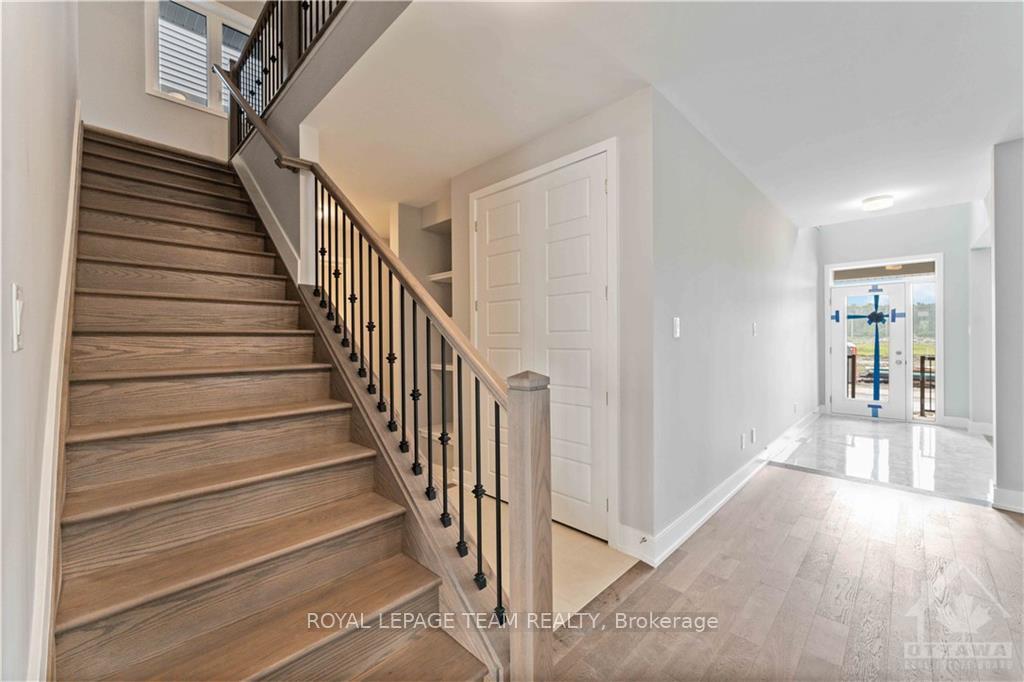 Photo 22 of 2413 Watercolours Way, Ottawa, Barrhaven - Half Moon Bay — HOMEH