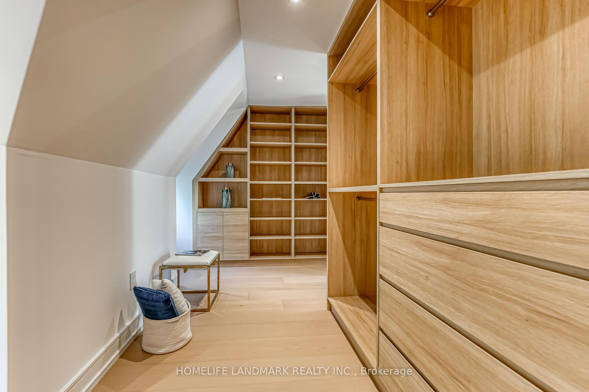Photo 24 of 195 Albany Avenue, Toronto, The Annex — HOMEH