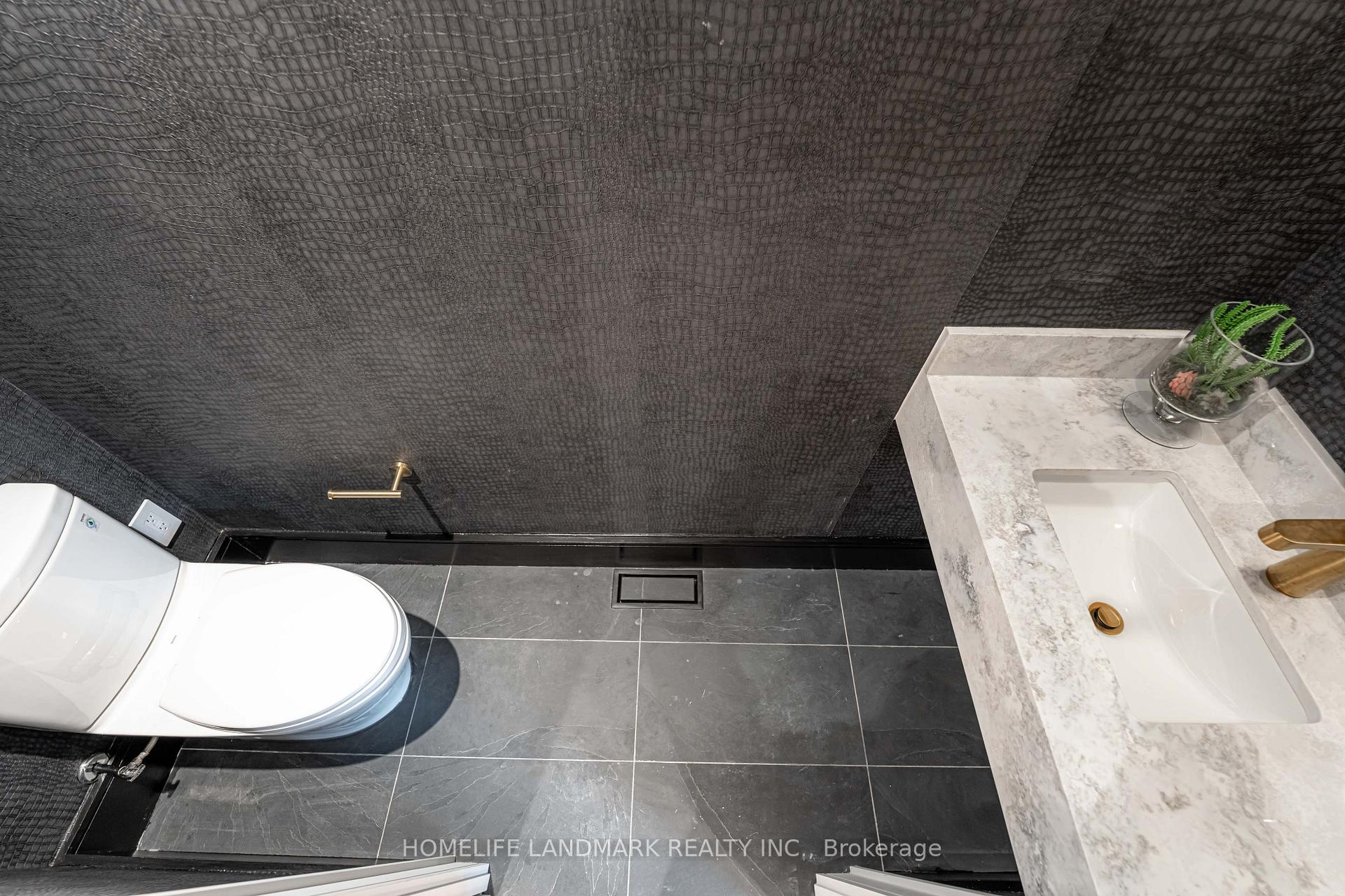Photo 37 of 195 Albany Avenue, Toronto, The Annex — HOMEH