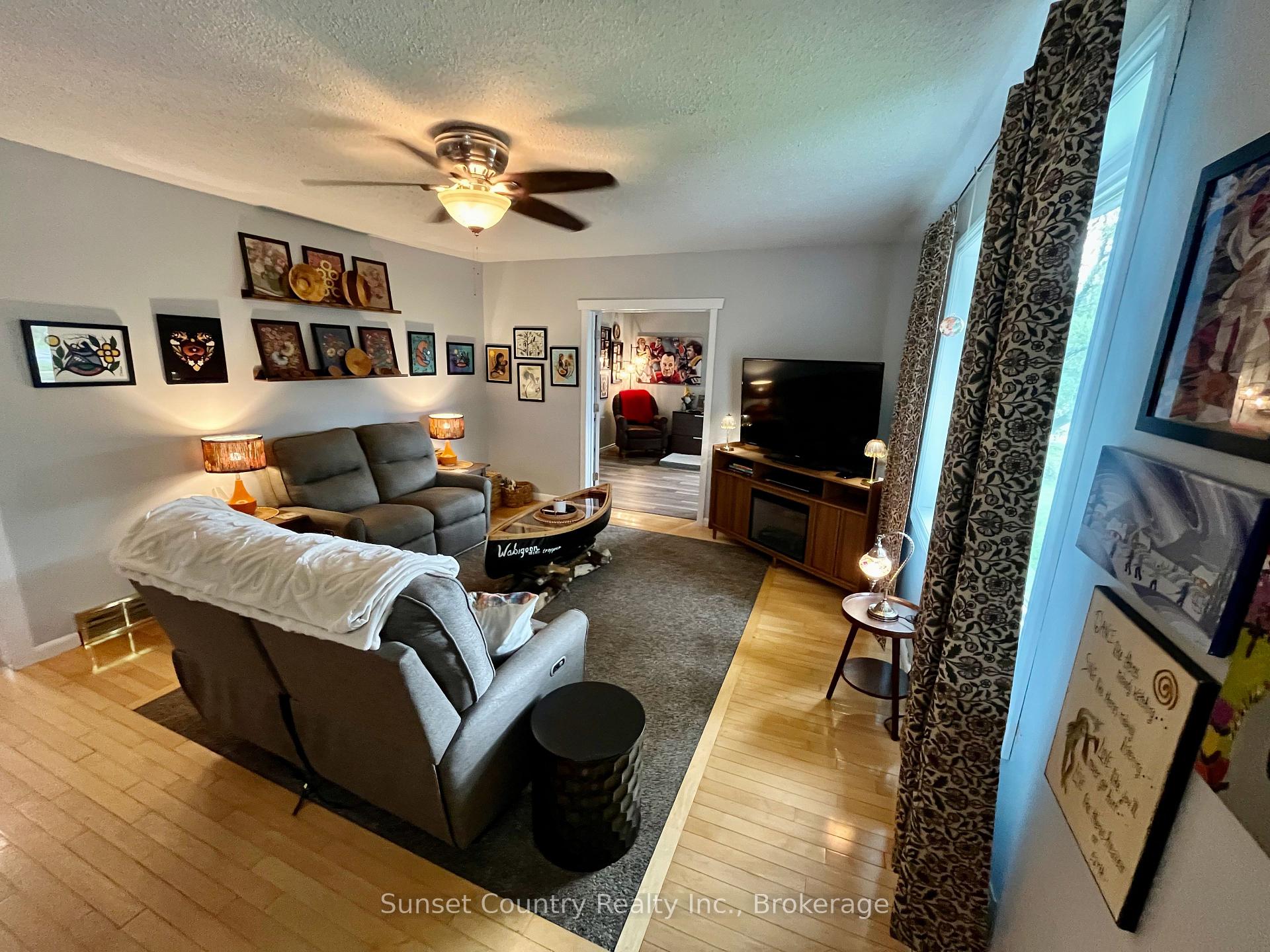 Photo 6 of 117 Whyte Avenue, Dryden, Riverview — HOMEH