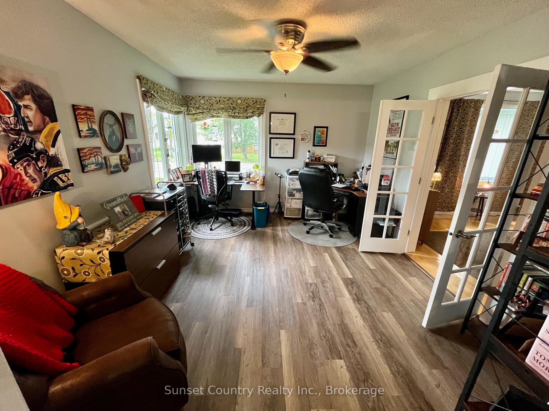 Photo 14 of 117 Whyte Avenue, Dryden, Riverview — HOMEH
