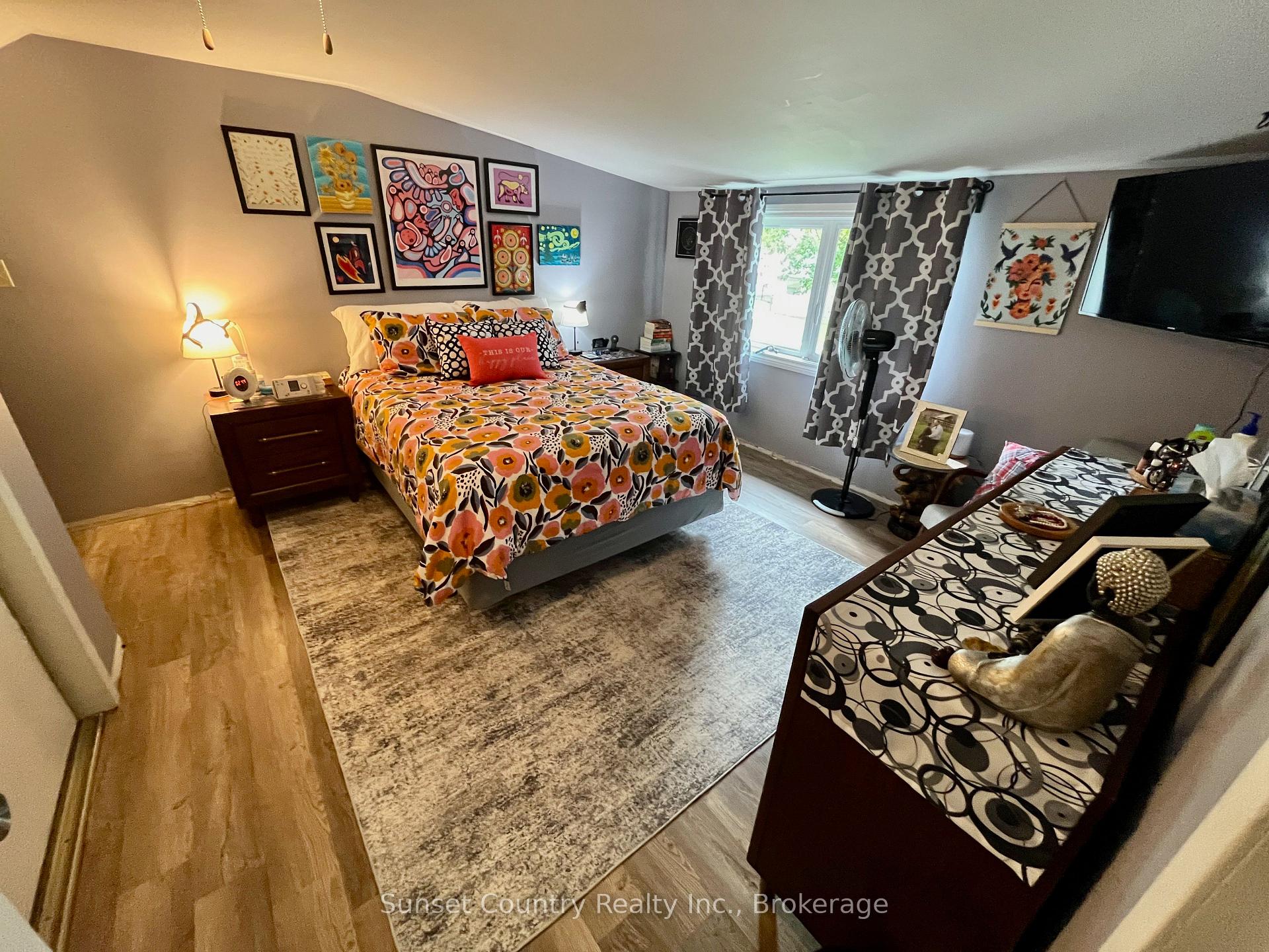 Photo 16 of 117 Whyte Avenue, Dryden, Riverview — HOMEH