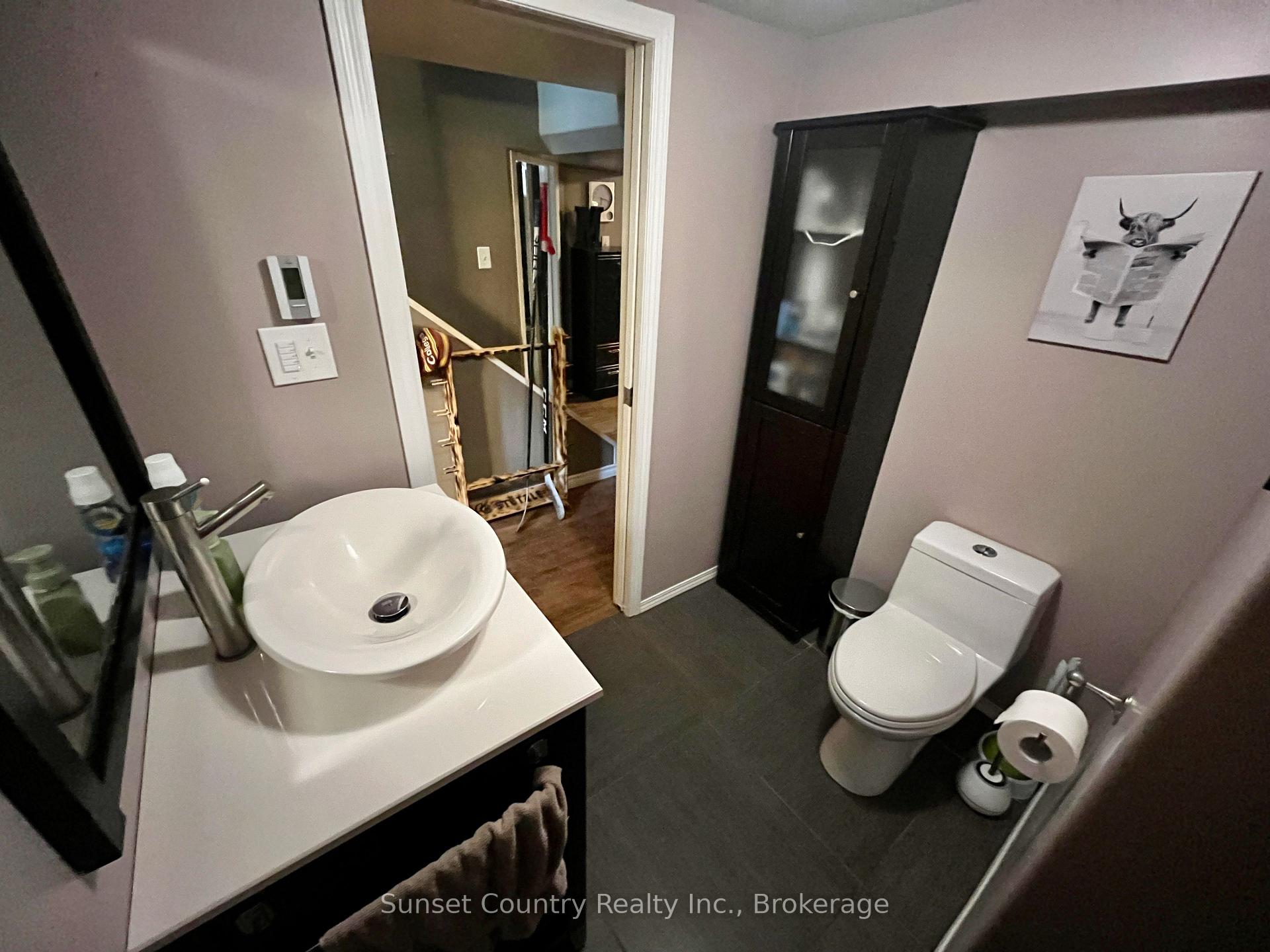 Photo 33 of 117 Whyte Avenue, Dryden, Riverview — HOMEH