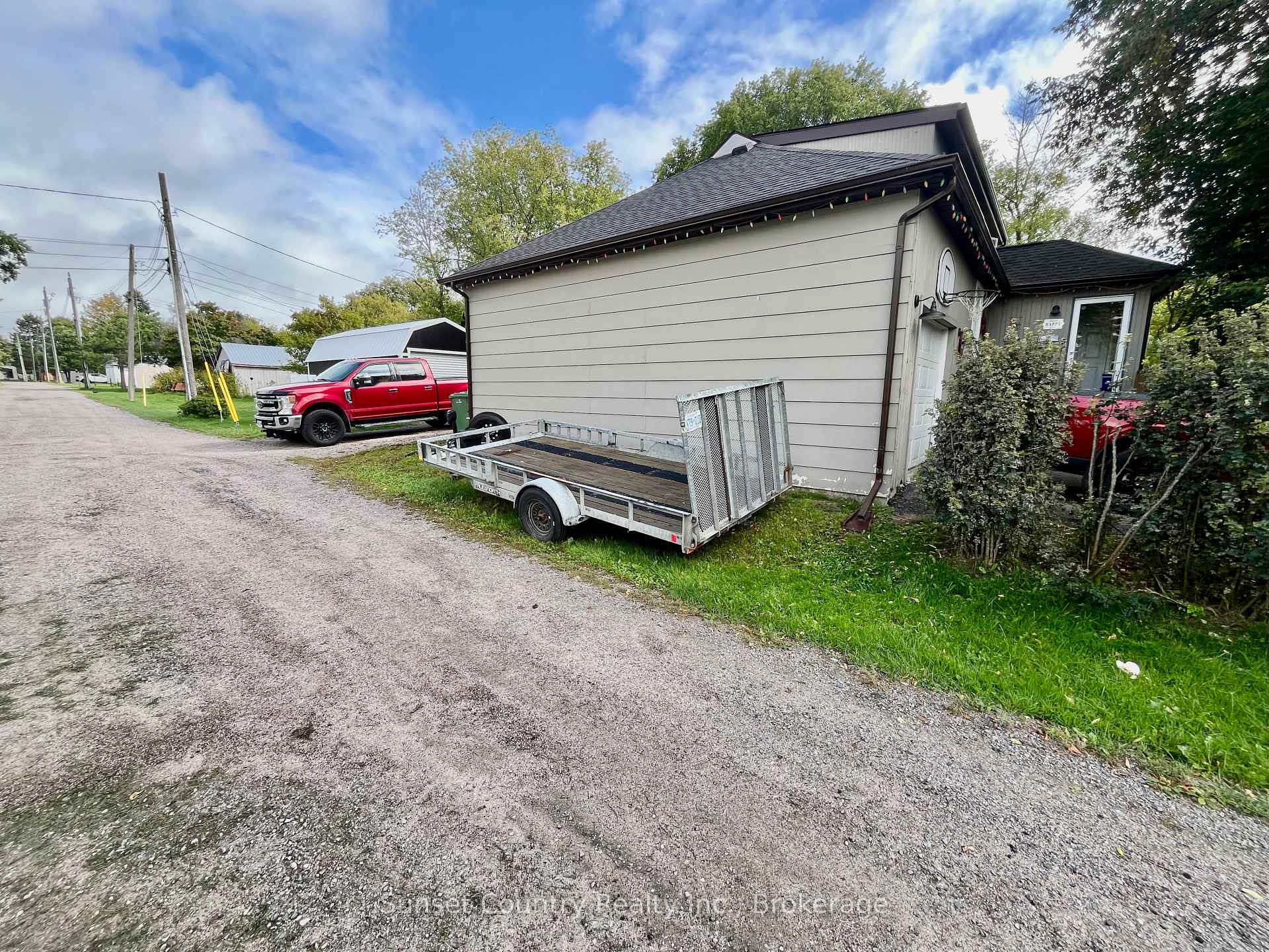 Photo 41 of 117 Whyte Avenue, Dryden, Riverview — HOMEH