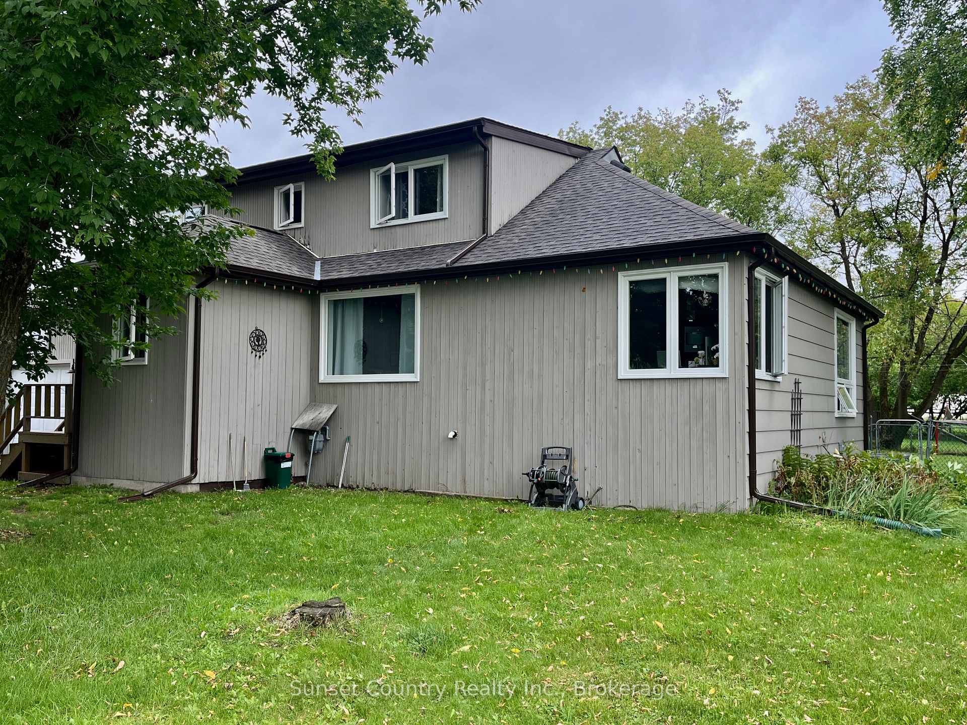 Photo 49 of 117 Whyte Avenue, Dryden, Riverview — HOMEH