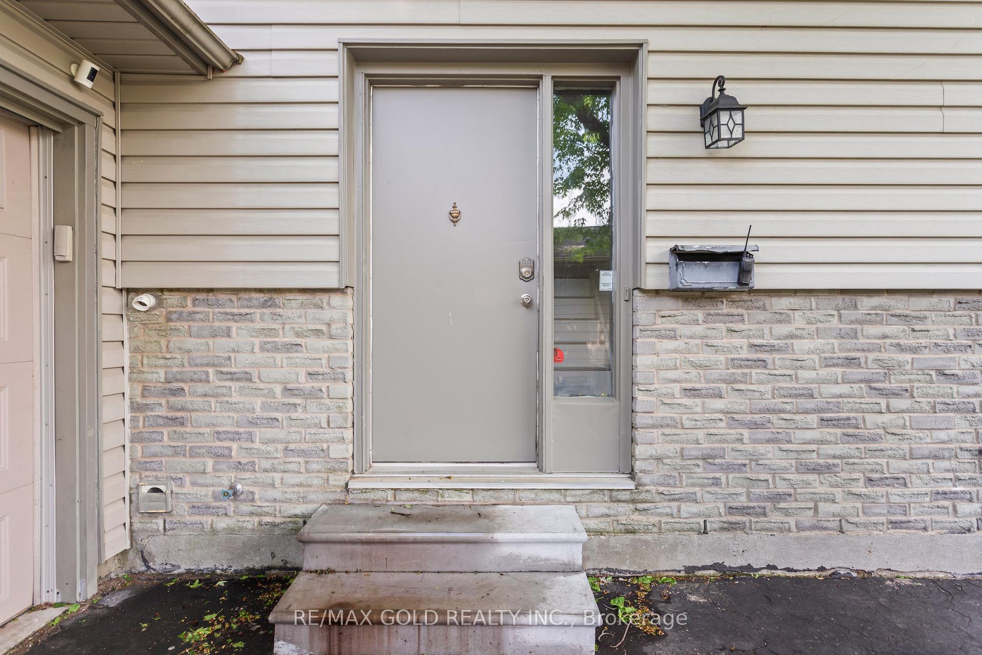 Photo 5 of 1588 Aldersbrook Road, London, North F — HOMEH