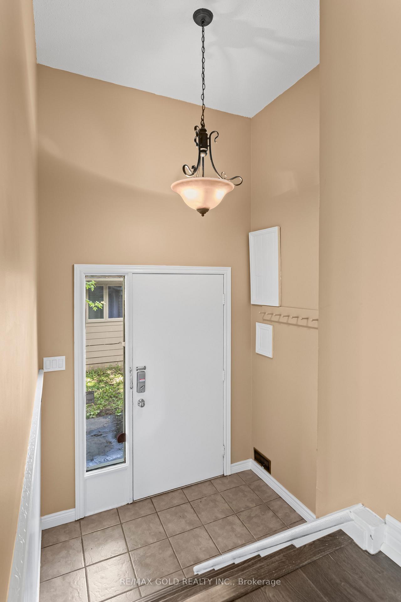 Photo 6 of 1588 Aldersbrook Road, London, North F — HOMEH