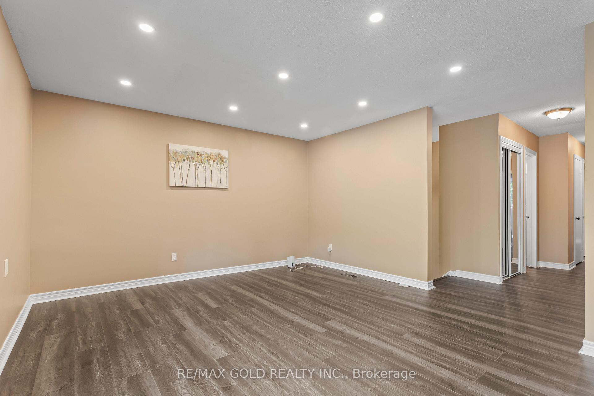 Photo 8 of 1588 Aldersbrook Road, London, North F — HOMEH