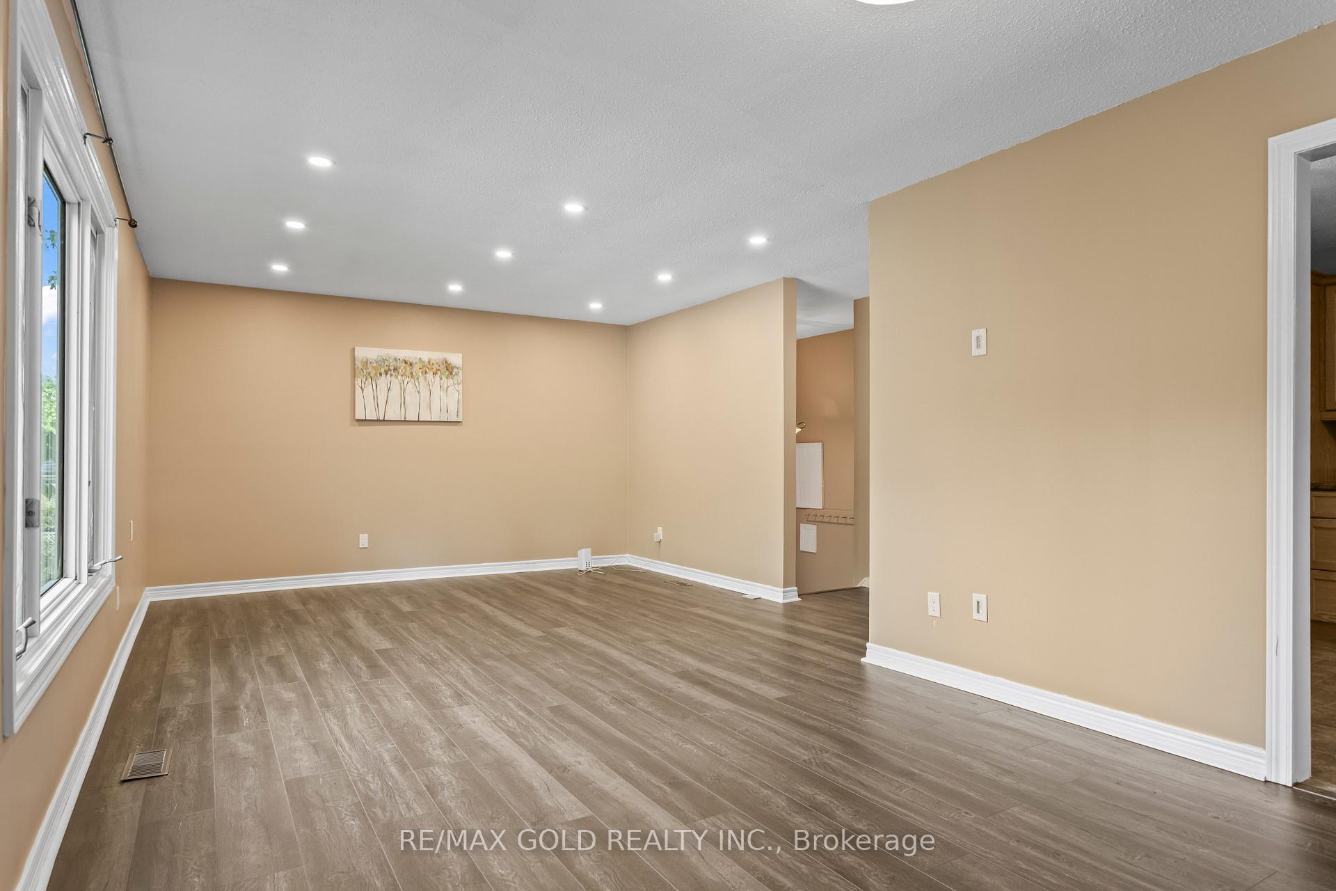 Photo 14 of 1588 Aldersbrook Road, London, North F — HOMEH