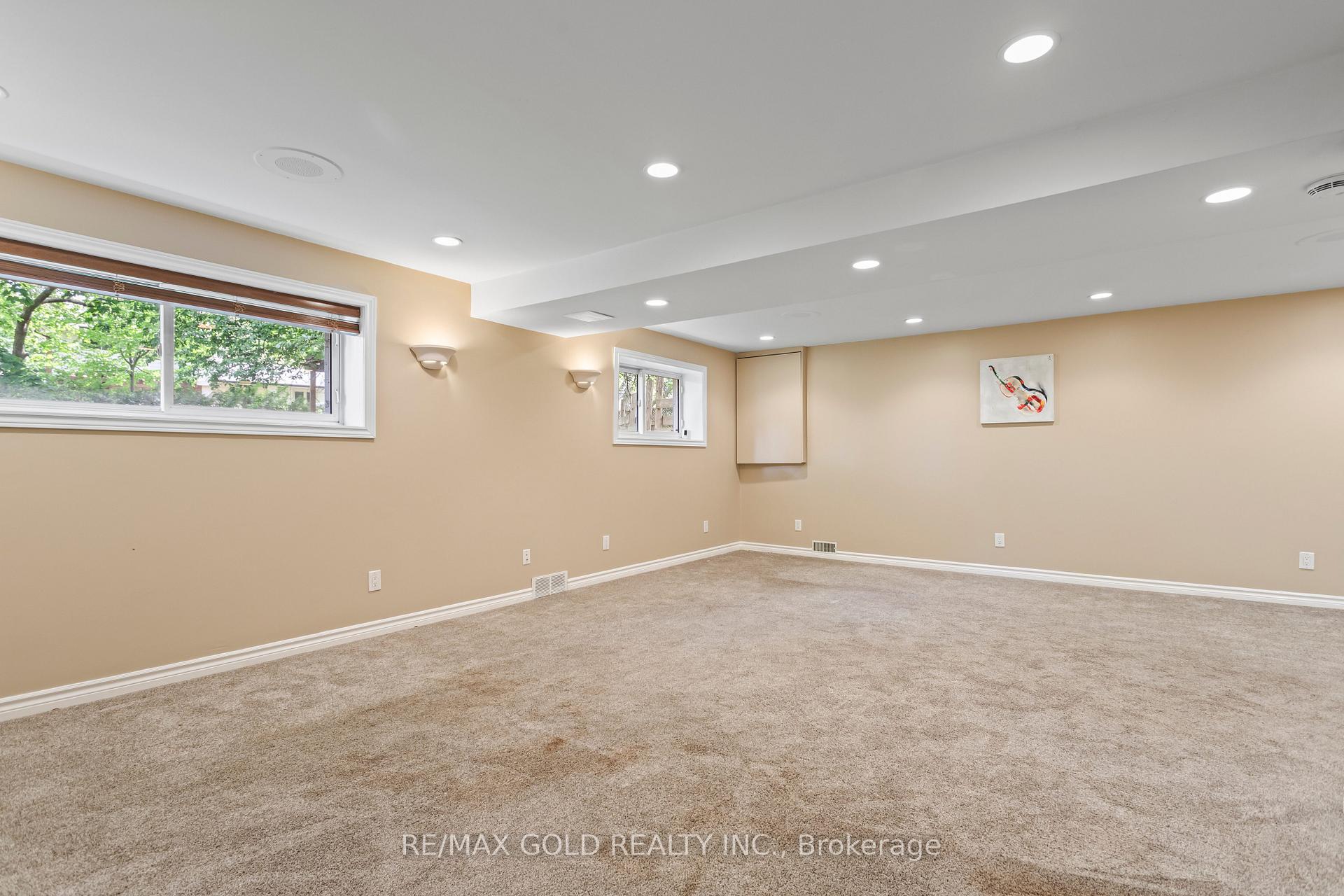 Photo 32 of 1588 Aldersbrook Road, London, North F — HOMEH