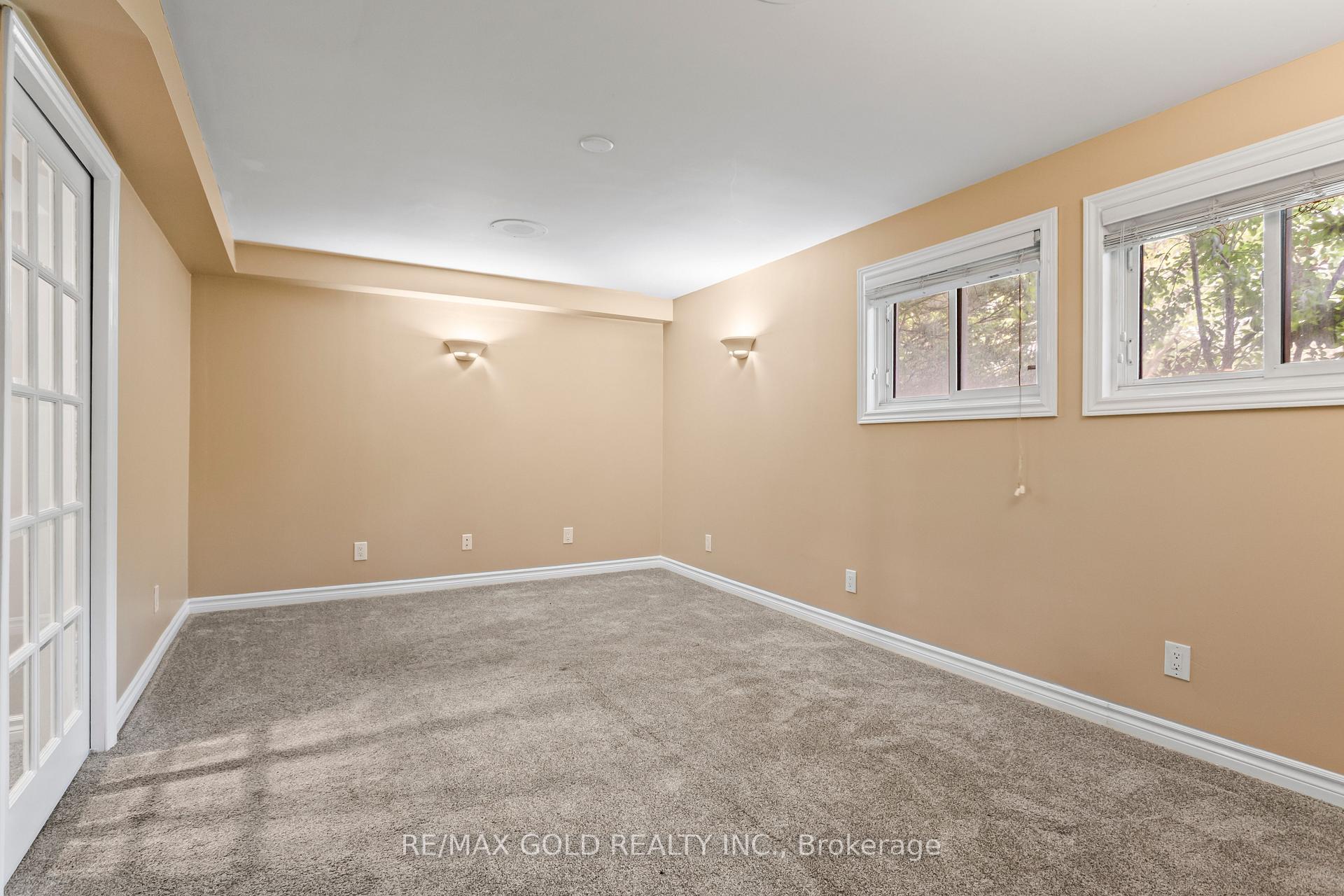 Photo 35 of 1588 Aldersbrook Road, London, North F — HOMEH