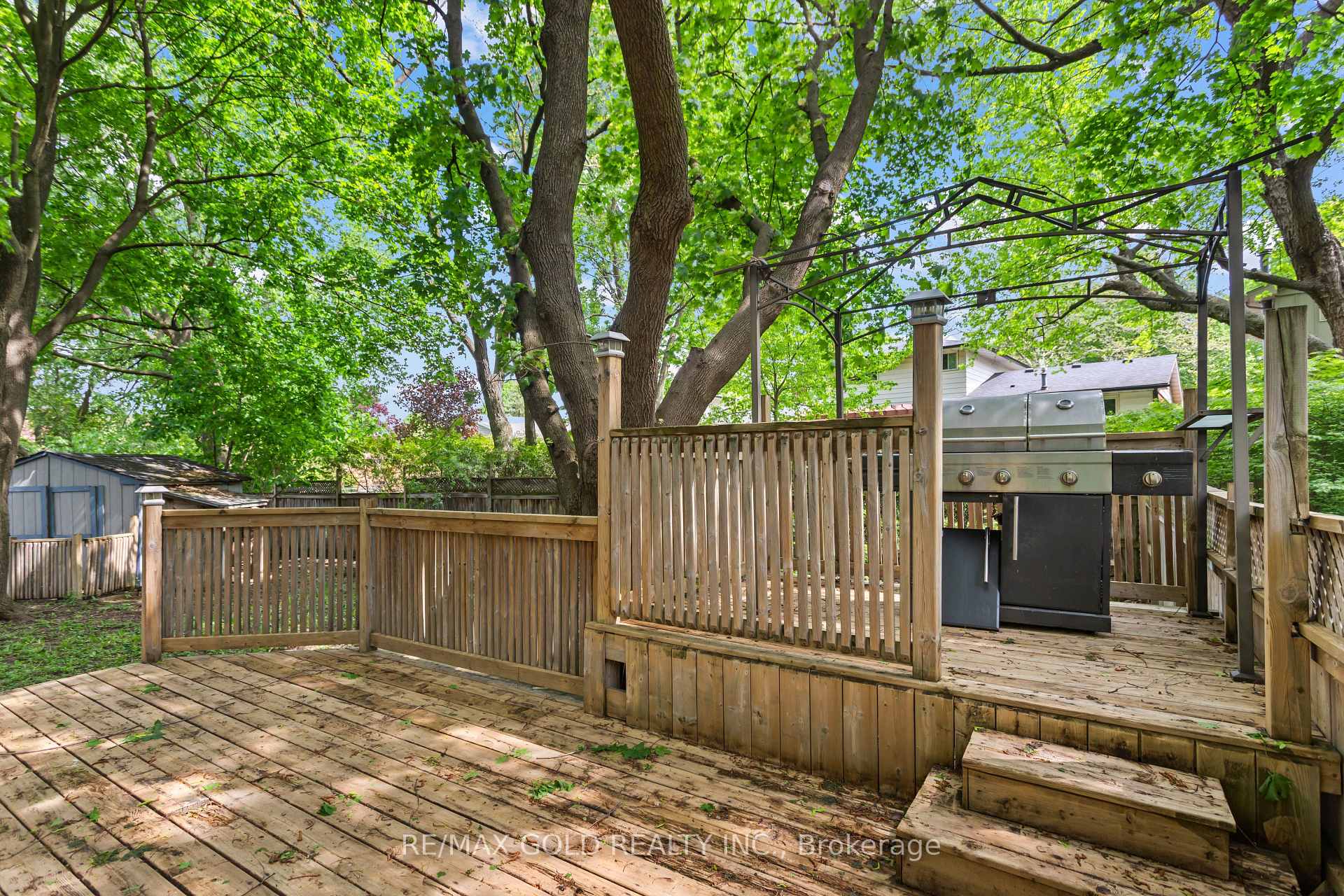 Photo 44 of 1588 Aldersbrook Road, London, North F — HOMEH
