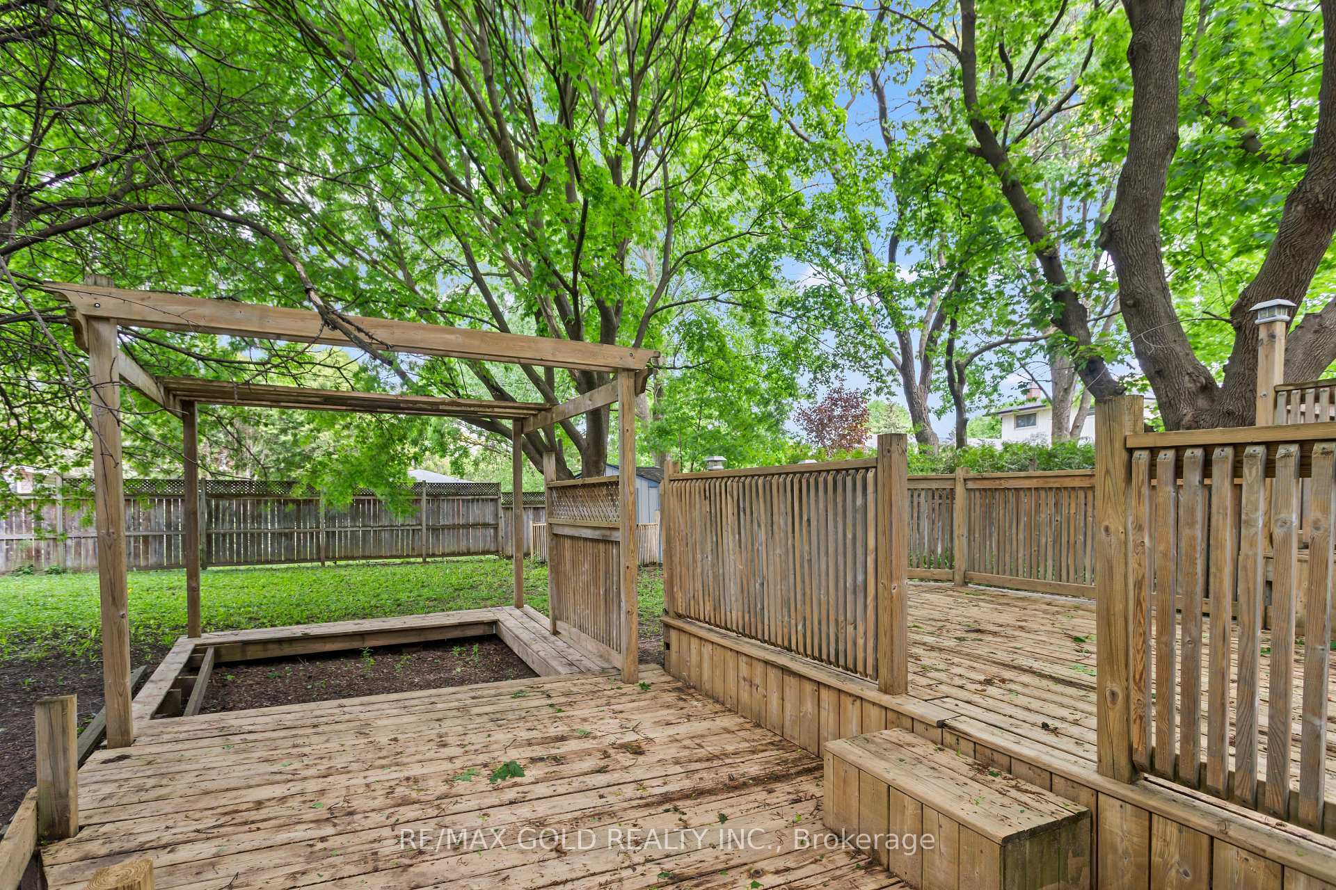 Photo 45 of 1588 Aldersbrook Road, London, North F — HOMEH