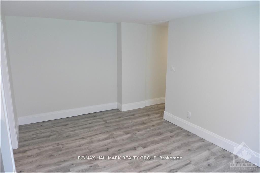 Photo 8 of Unit 5, 375 Mackay Street, Ottawa, Lindenlea — HOMEH