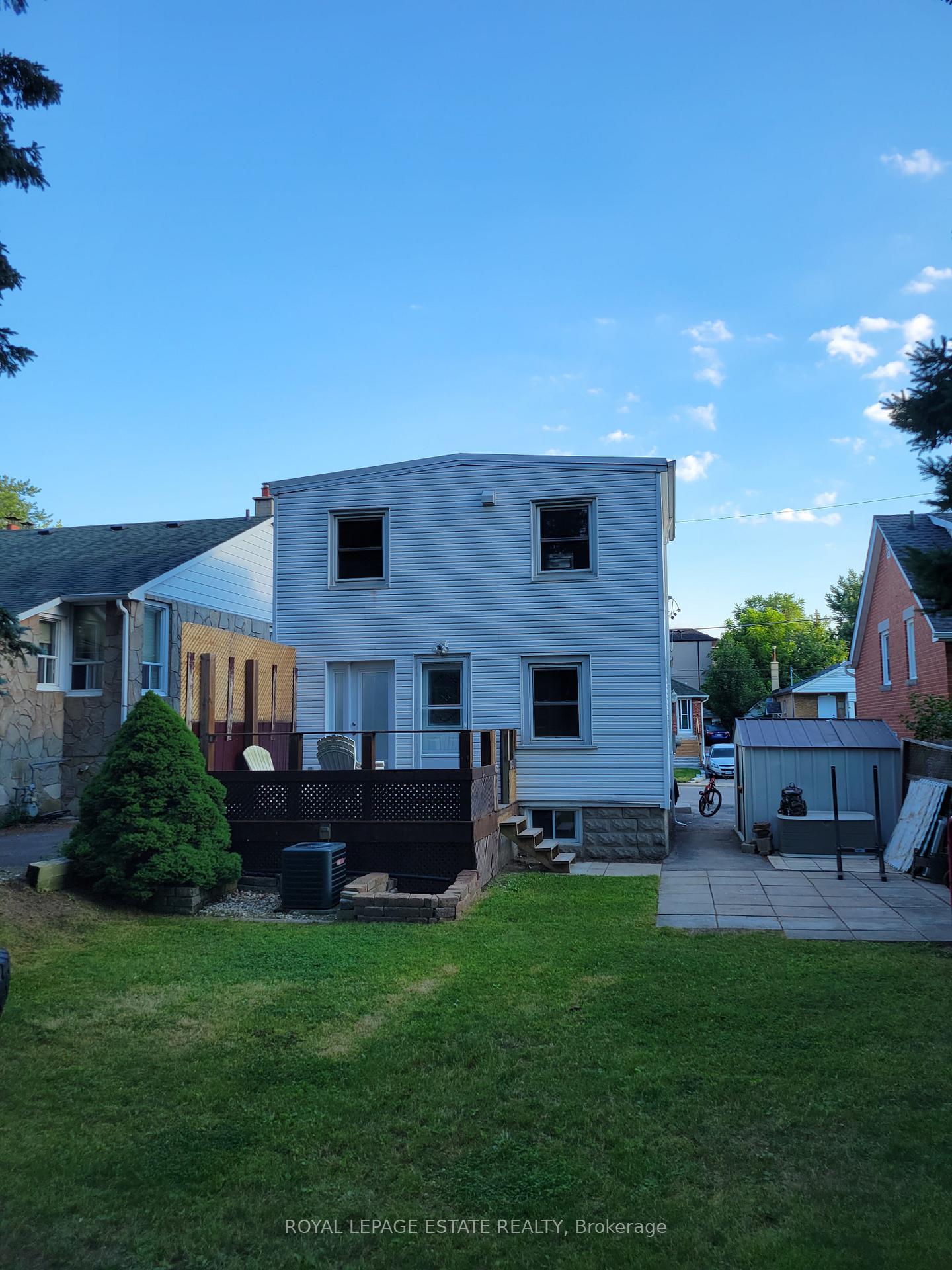 Photo 1 of Unit Upper, 13 Pinegrove Avenue, Scarborough, Birchcliffe-Cliffside — HOMEH
