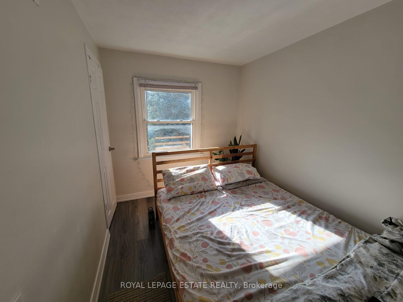Photo 7 of Unit Upper, 13 Pinegrove Avenue, Scarborough, Birchcliffe-Cliffside — HOMEH
