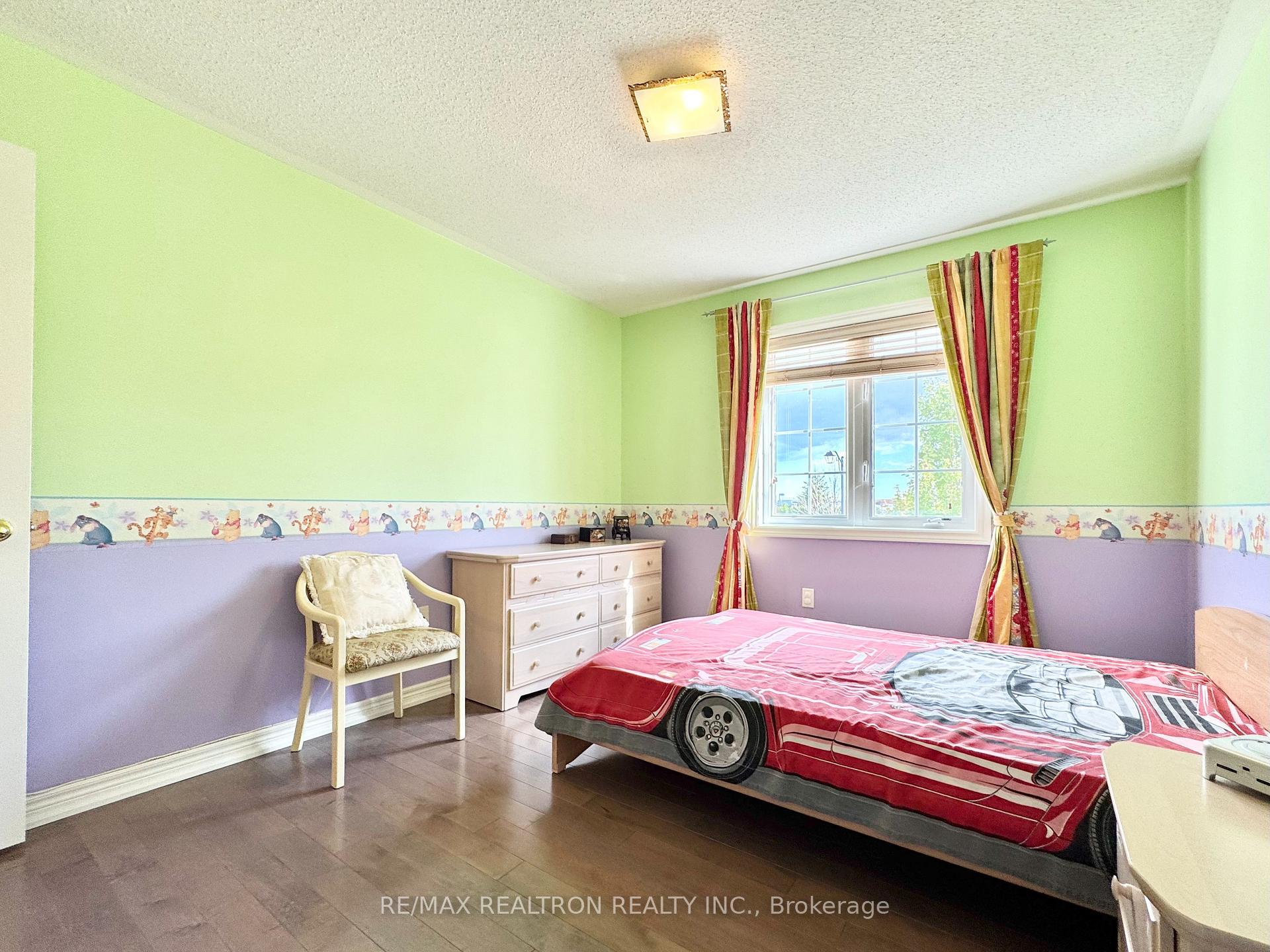 Photo 32 of 2 Redmond Drive, Vaughan, Patterson — HOMEH