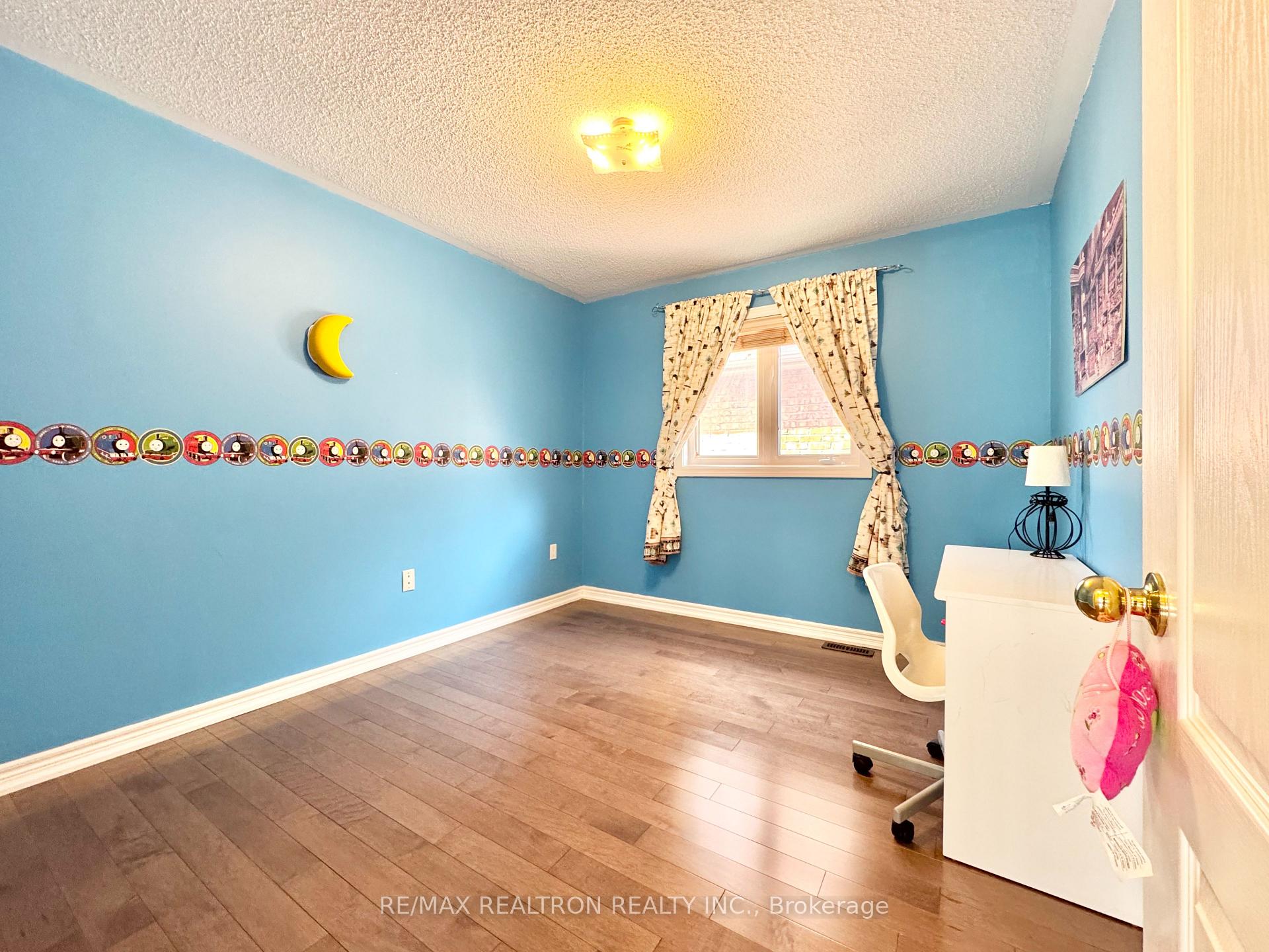Photo 34 of 2 Redmond Drive, Vaughan, Patterson — HOMEH