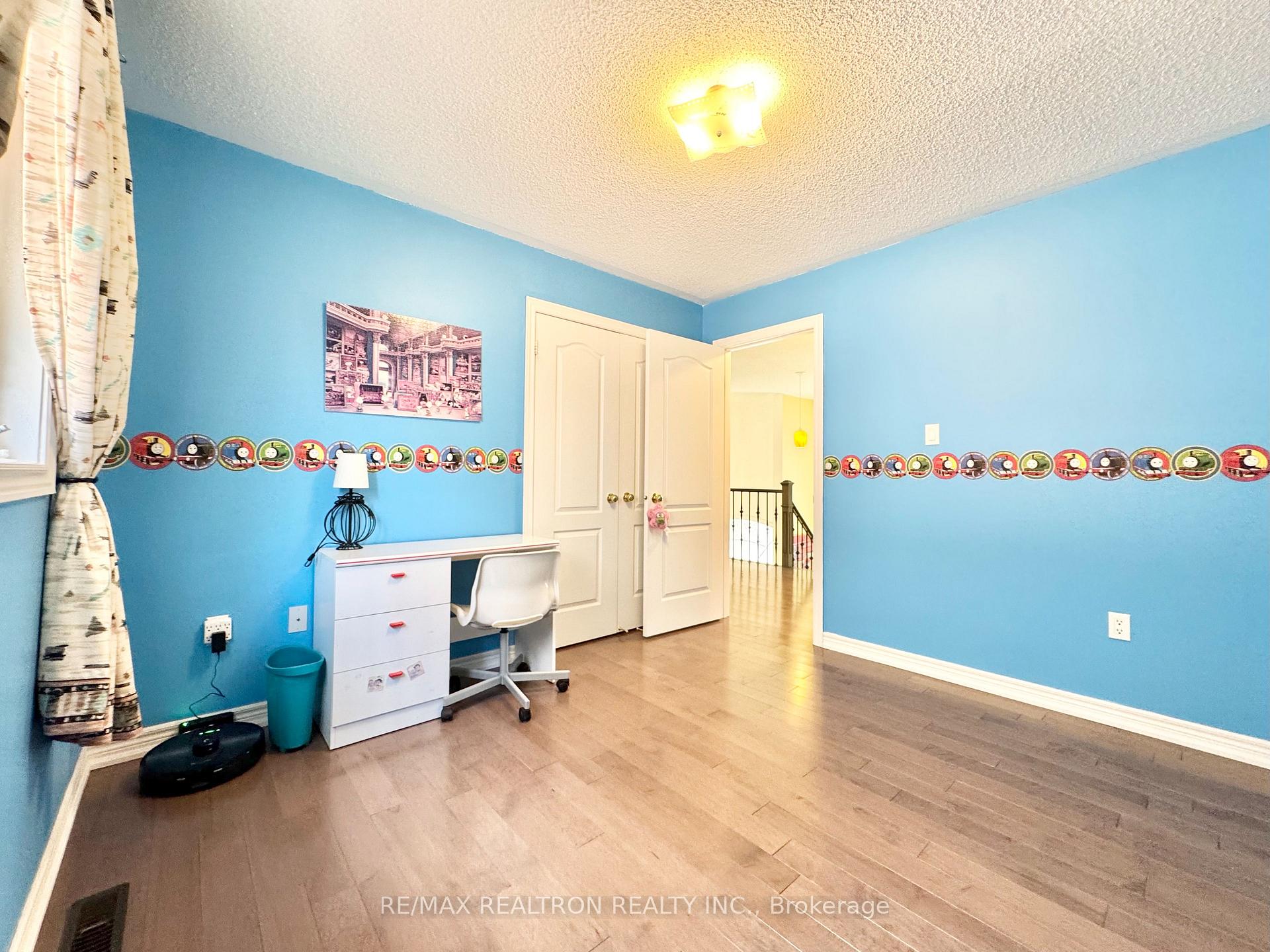Photo 36 of 2 Redmond Drive, Vaughan, Patterson — HOMEH