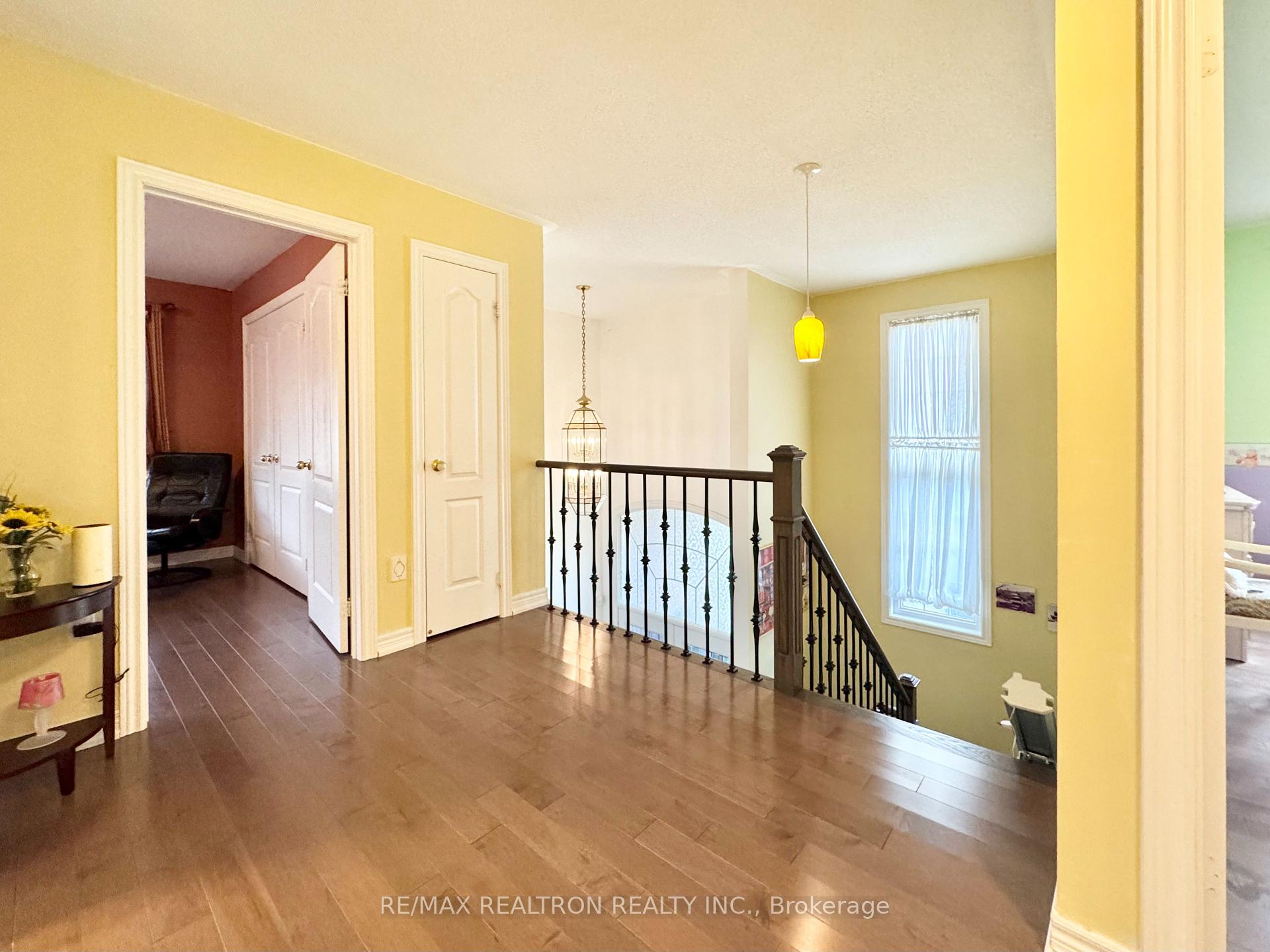 Photo 41 of 2 Redmond Drive, Vaughan, Patterson — HOMEH