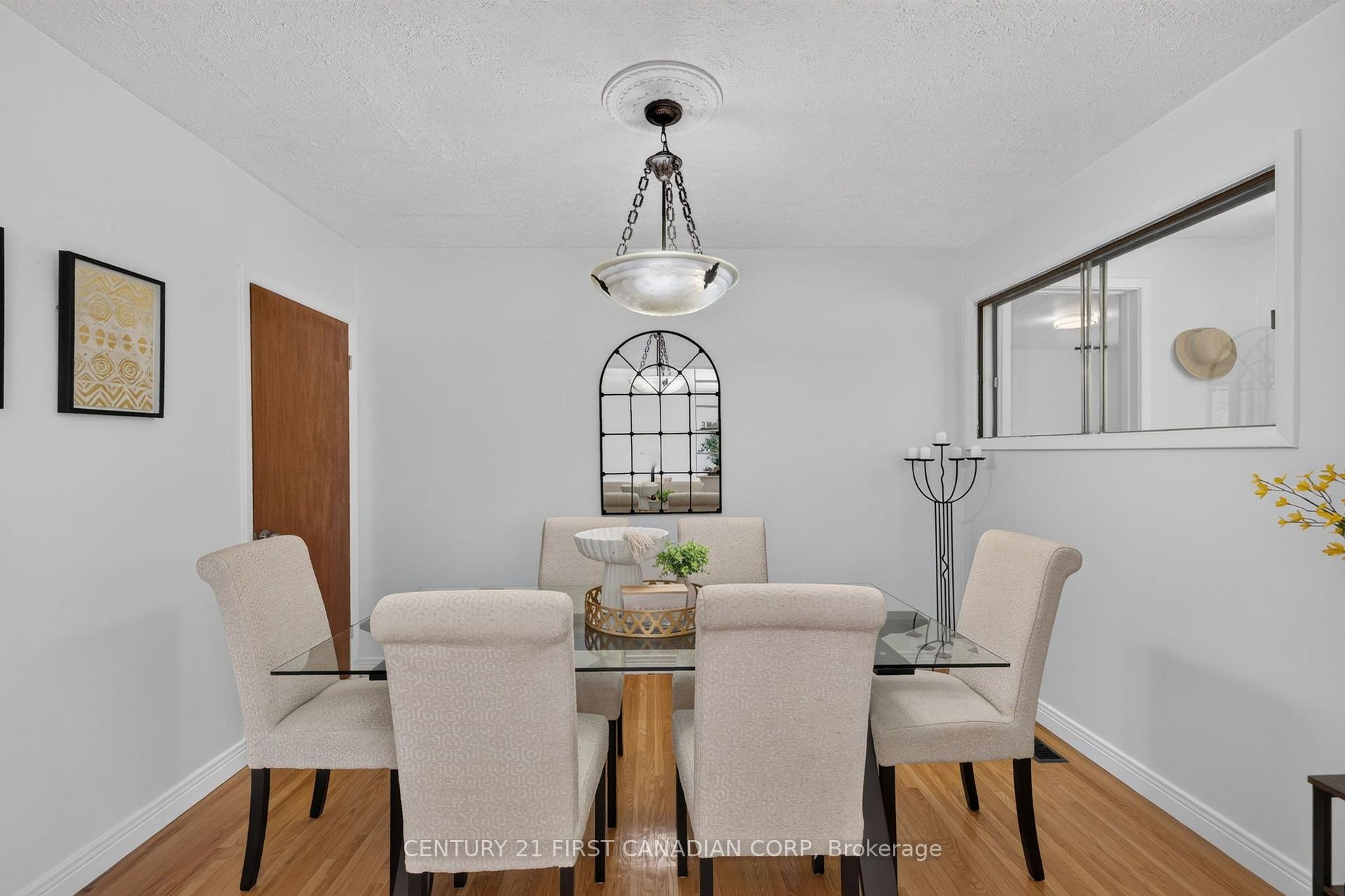 Photo 18 of 141 Fairhaven Circle, London, East O — HOMEH
