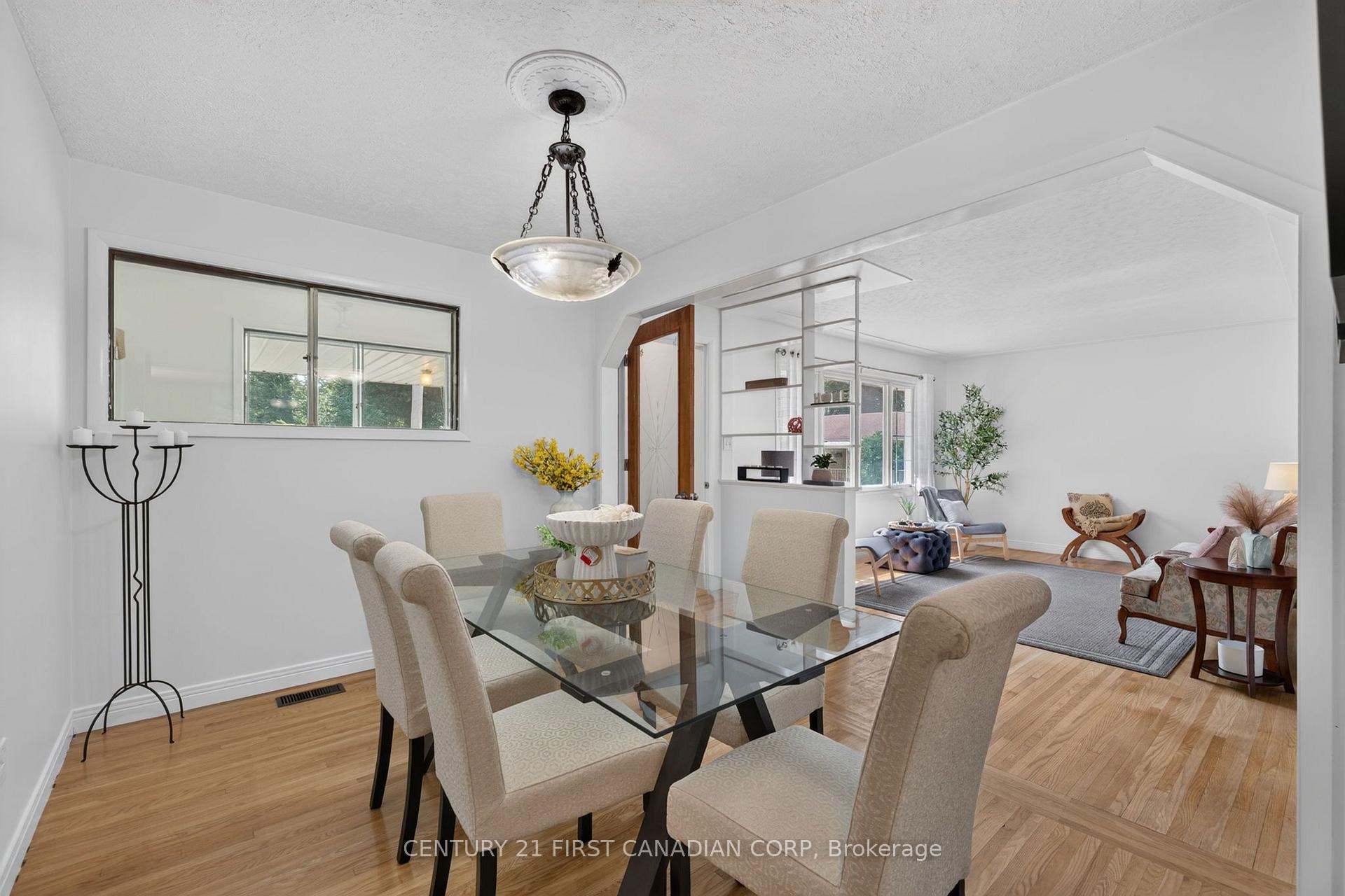 Photo 20 of 141 Fairhaven Circle, London, East O — HOMEH