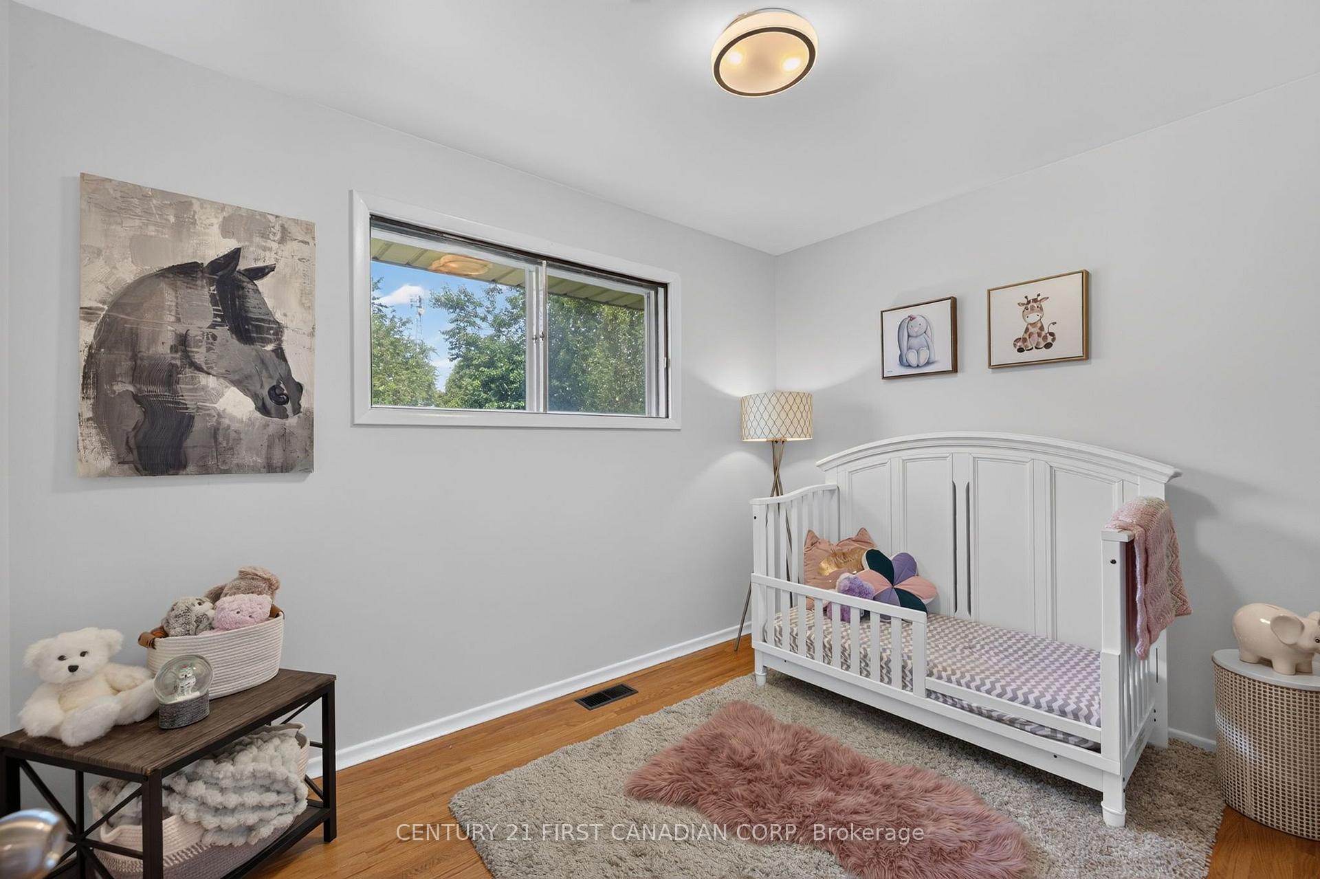 Photo 29 of 141 Fairhaven Circle, London, East O — HOMEH