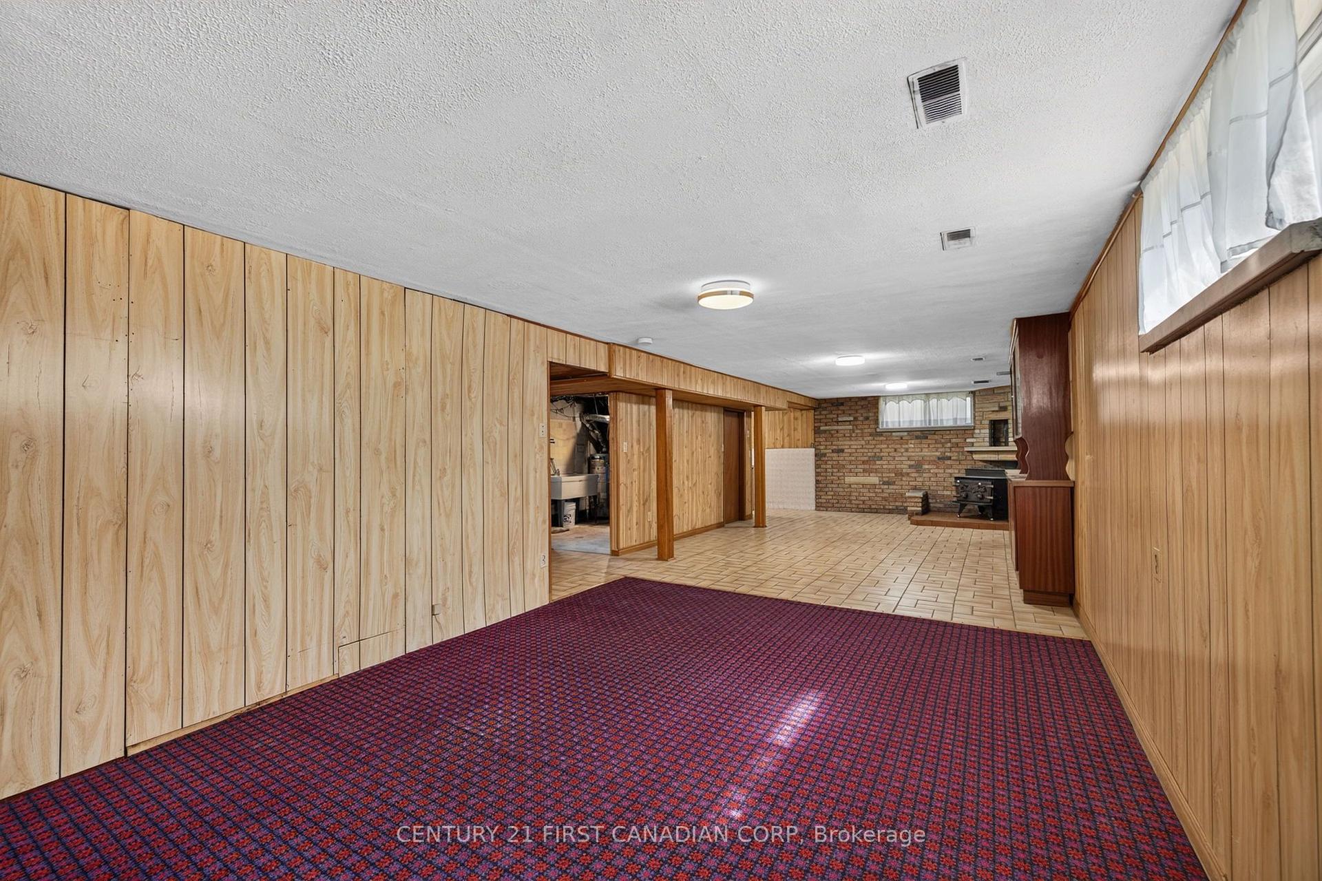 Photo 37 of 141 Fairhaven Circle, London, East O — HOMEH