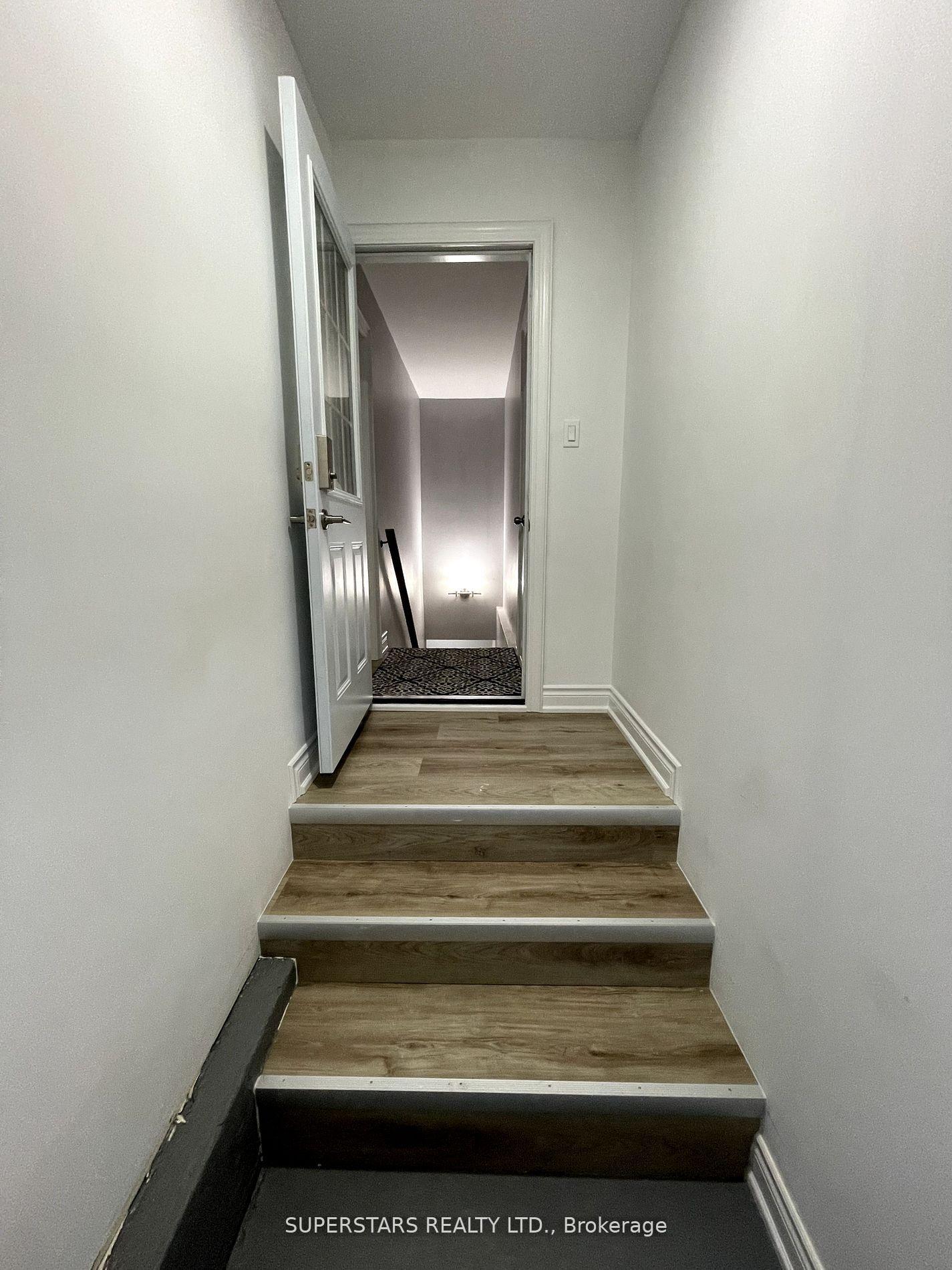 Photo 2 of Unit Basement, 26 Tavistock Court, Markham, Raymerville — HOMEH