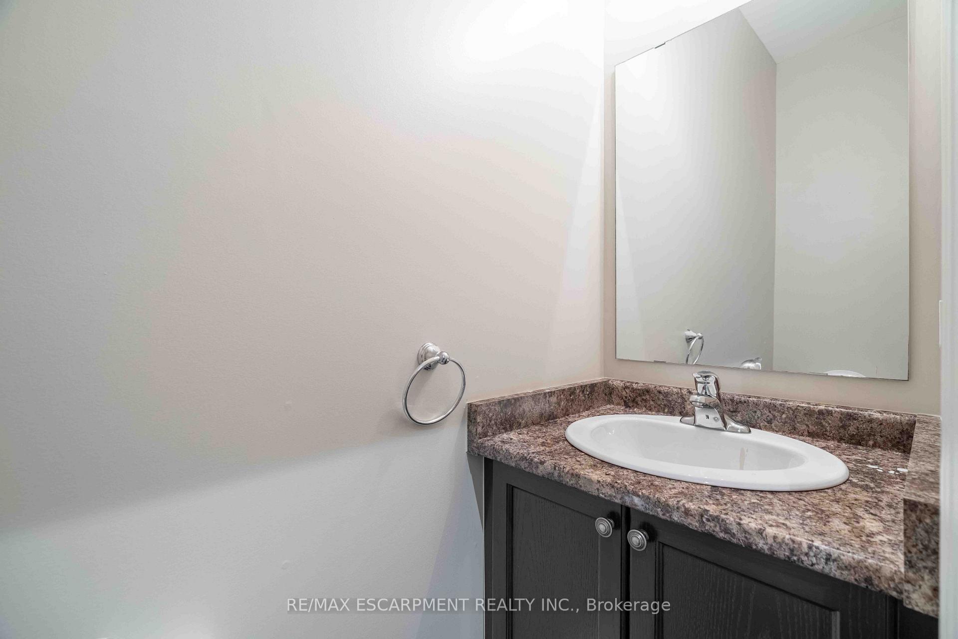 Photo 19 of 134 Palacebeach Trail, Hamilton, Stoney Creek — HOMEH