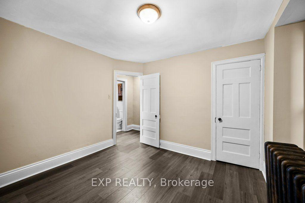 Photo 8 of 54 Frederick Avenue, Hamilton, Crown Point — HOMEH