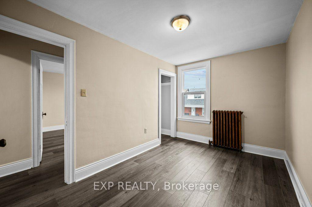 Photo 10 of 54 Frederick Avenue, Hamilton, Crown Point — HOMEH