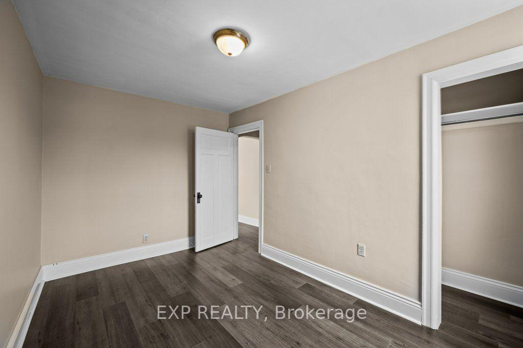 Photo 11 of 54 Frederick Avenue, Hamilton, Crown Point — HOMEH