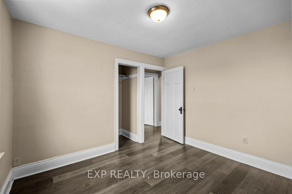 Photo 12 of 54 Frederick Avenue, Hamilton, Crown Point — HOMEH