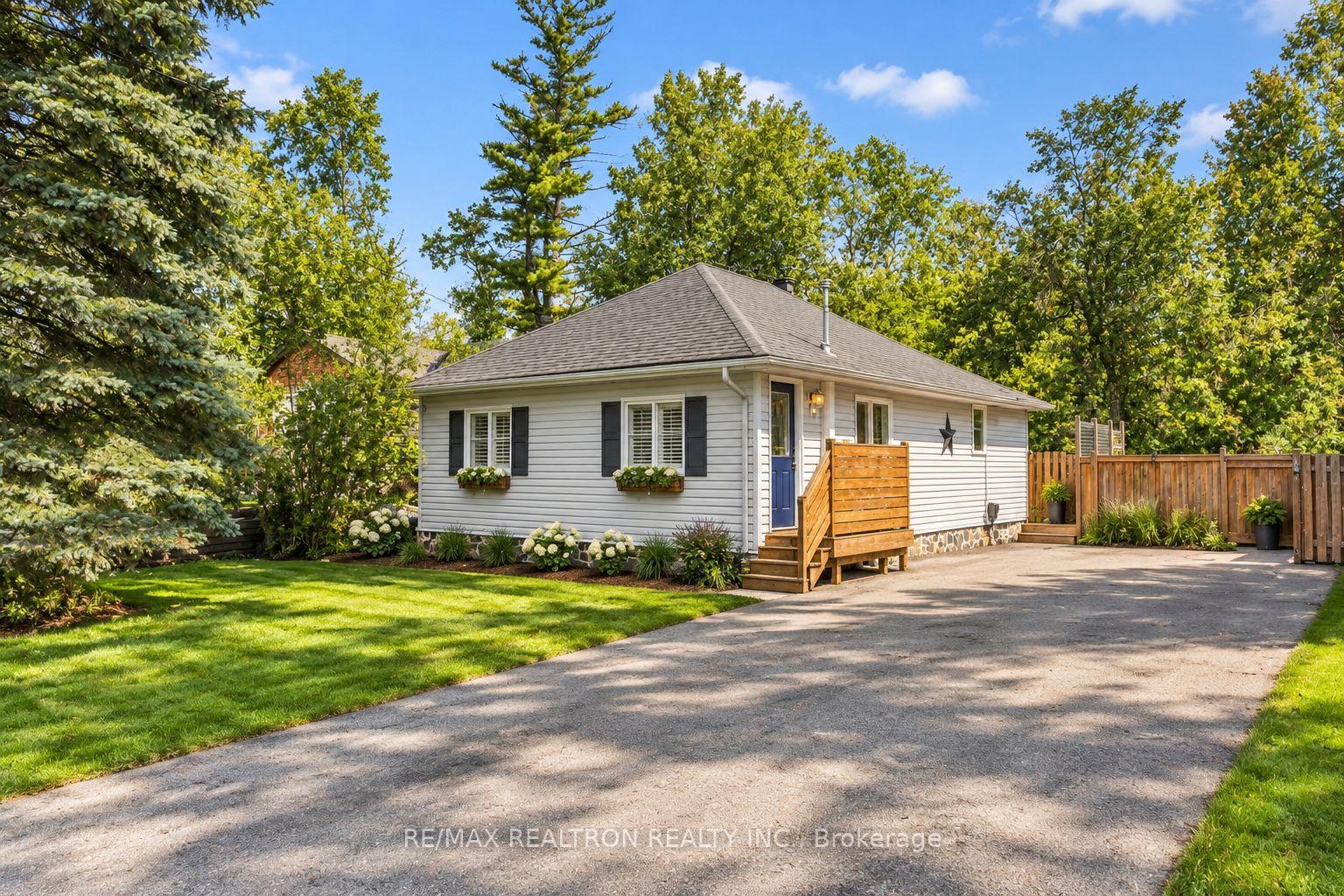 Photo 1 of 1152 Stoney Point Road, Innisfil, Lefroy — HOMEH