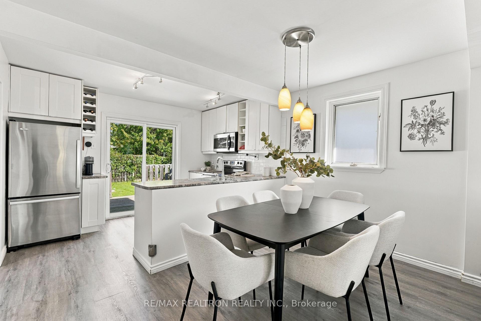 Photo 19 of 1152 Stoney Point Road, Innisfil, Lefroy — HOMEH