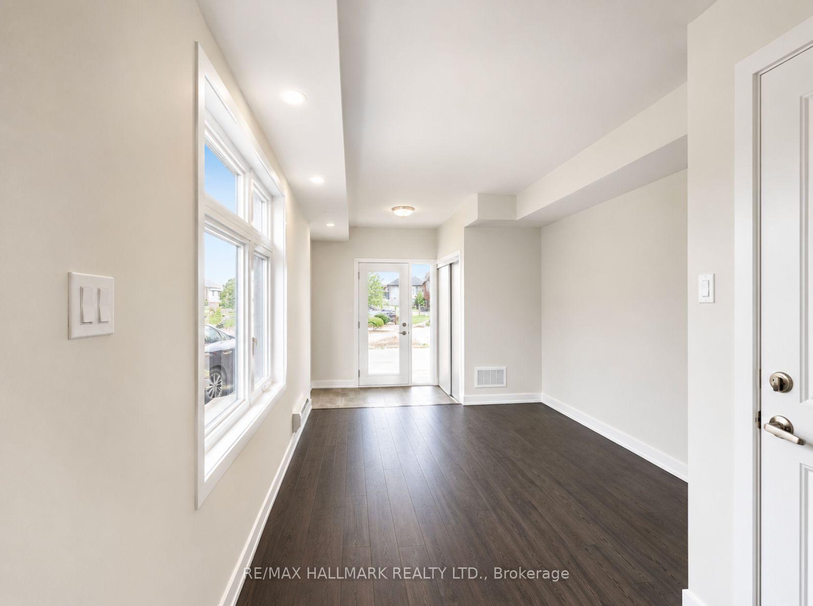 Photo 4 of Unit 101, 1865 Pickering Parkway S, Pickering, Village East — HOMEH