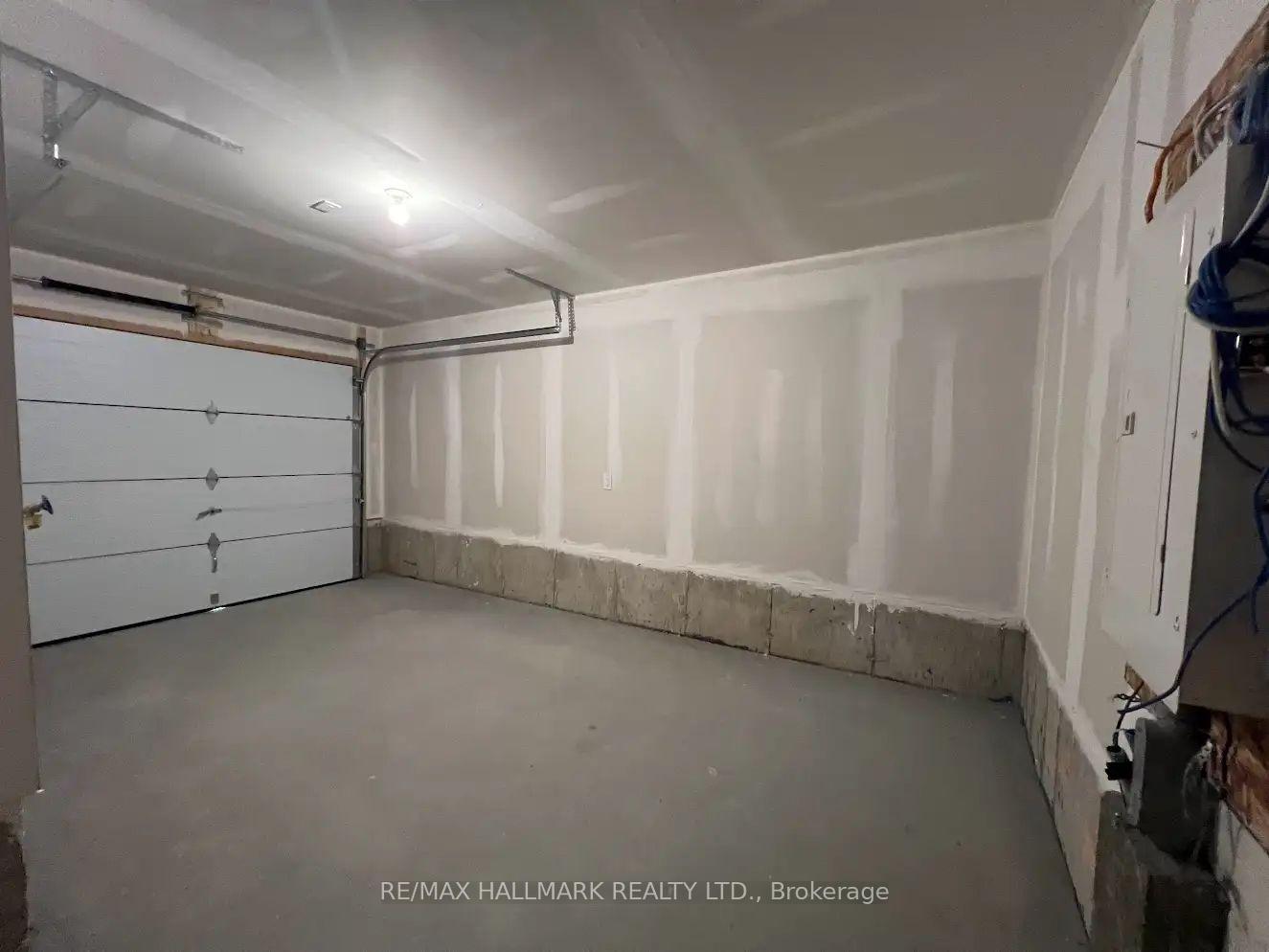 Photo 27 of Unit 101, 1865 Pickering Parkway S, Pickering, Village East — HOMEH